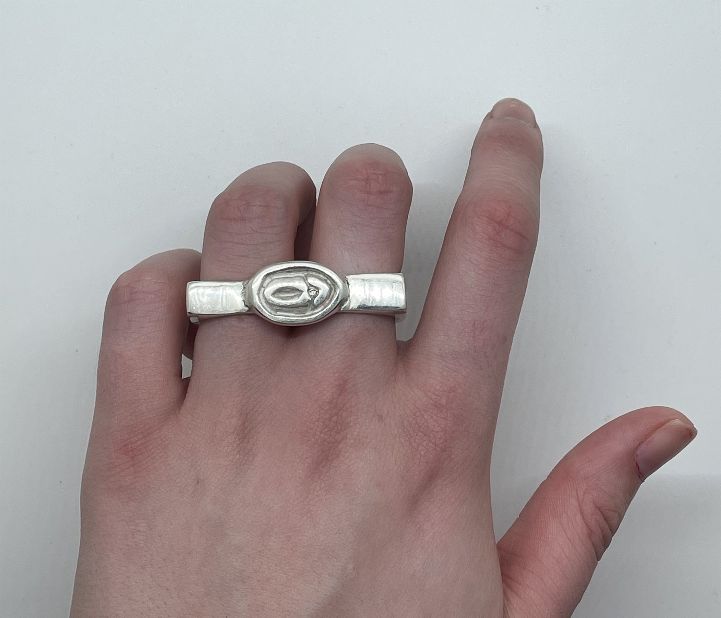 ring hand .jpg