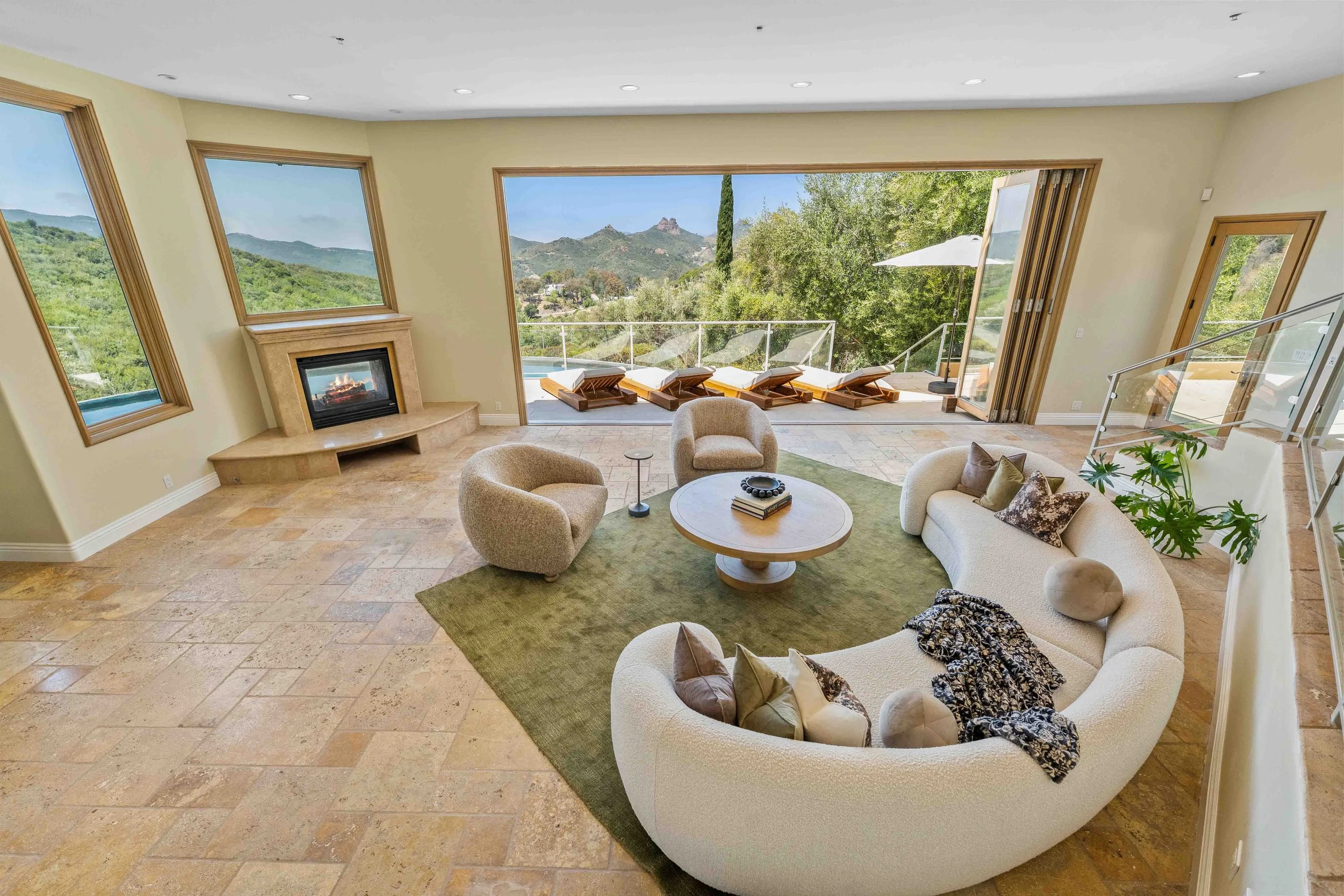Villa Shiraz Project