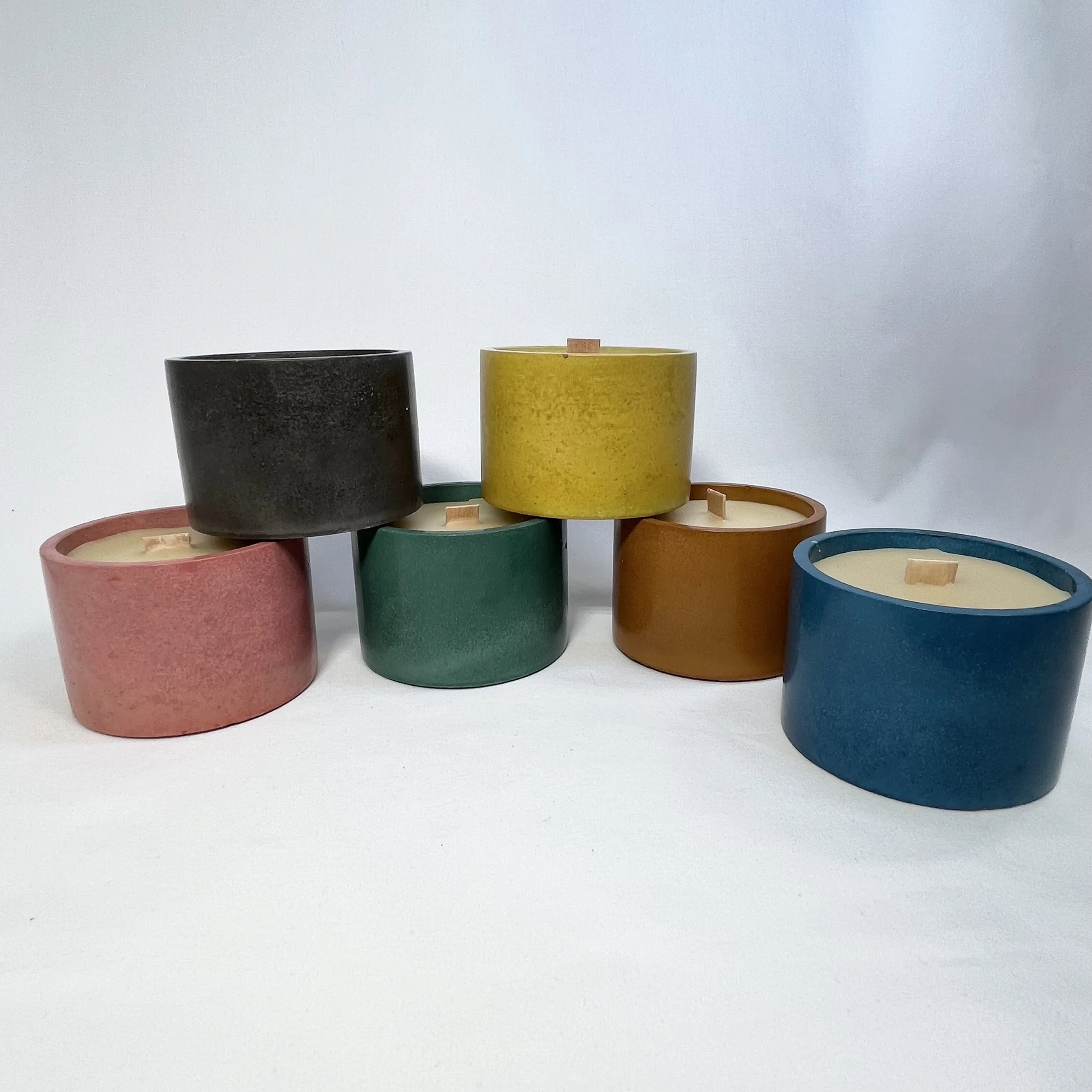 squat can beeswax candle