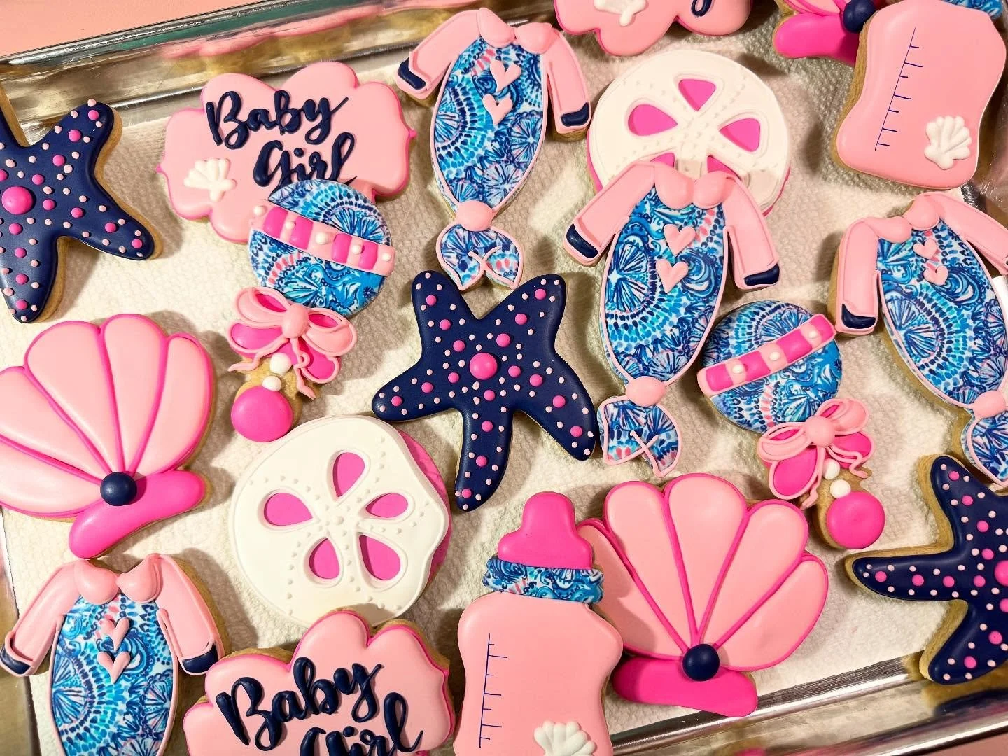 Sweet as the sea 🌊🩷💙 Custom cookies for a baby shower filled with shells, pink dreams, and navy elegance 🐚✨ 
.
.
.
#NauticalBabyShower #ShellYeah #PinkAndNavyVibes #SweetSeasideCelebration
#birthdaycookies #customdecoratedcookies #customcookies #
