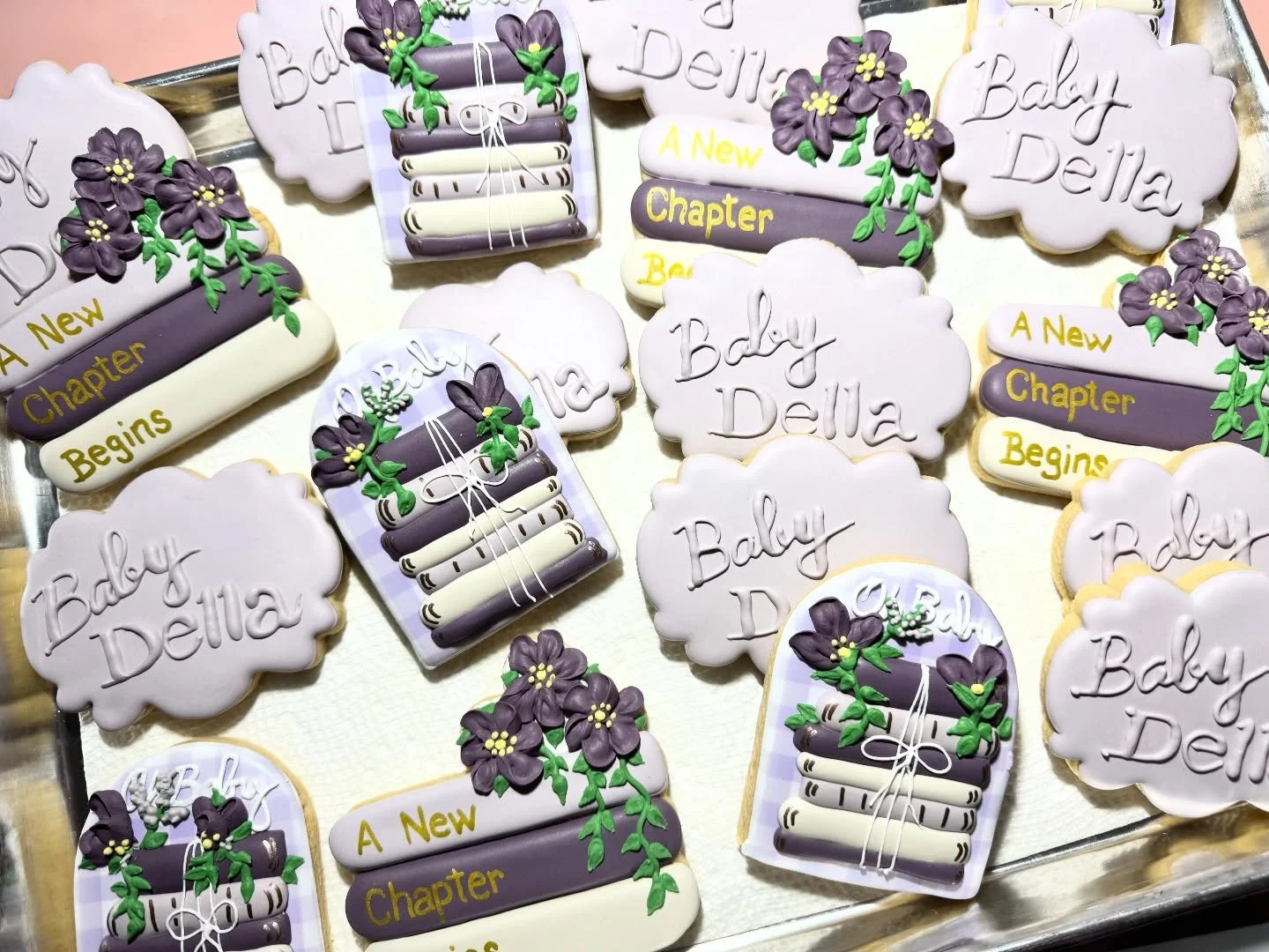 A new chapter begins with a beautiful bundle of joy!
.
.
#anewchapter #babyshower #babysprinkle #customcookies #naplesflorida