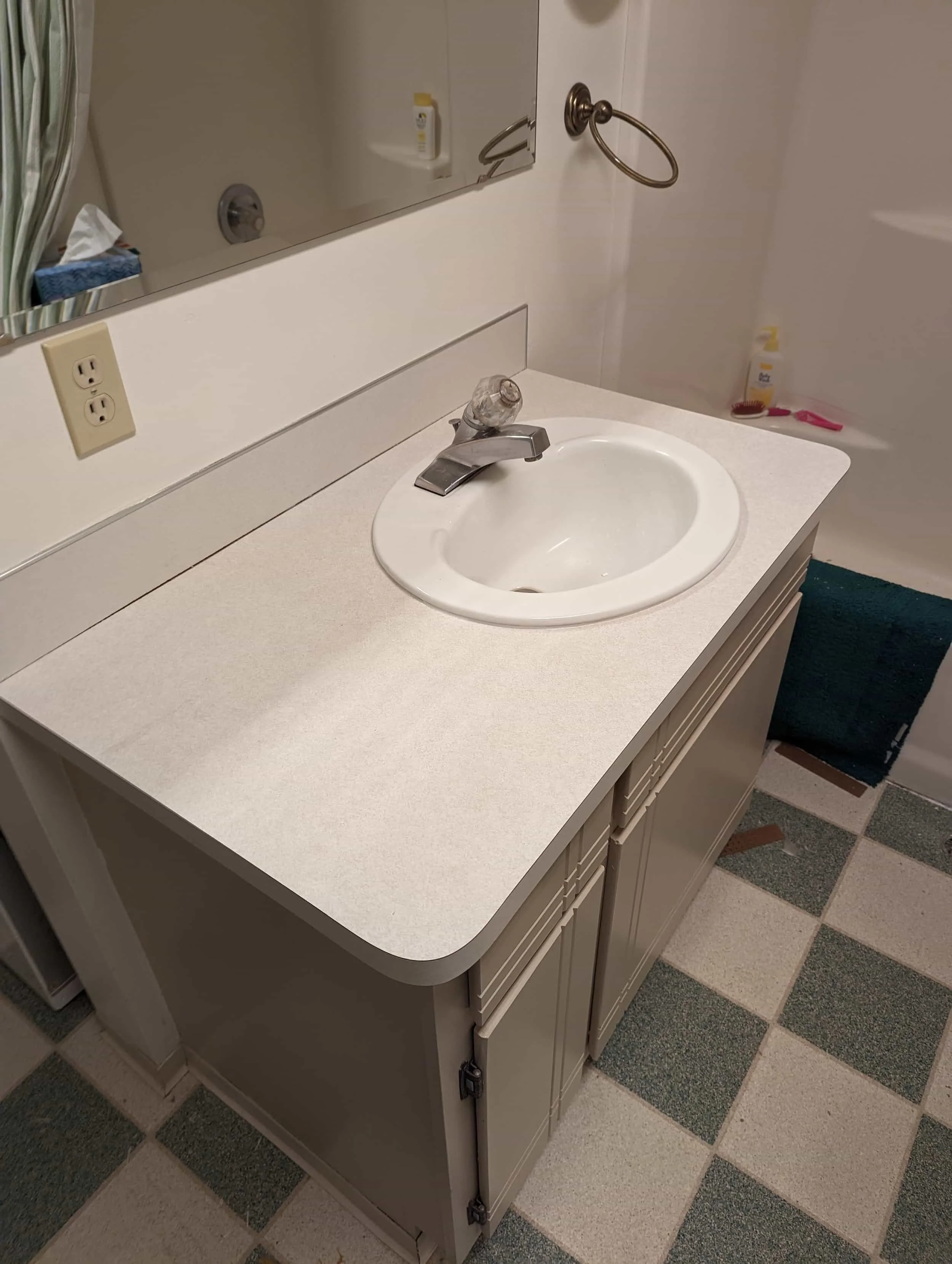 sink and tub recaulking and laminate replacment