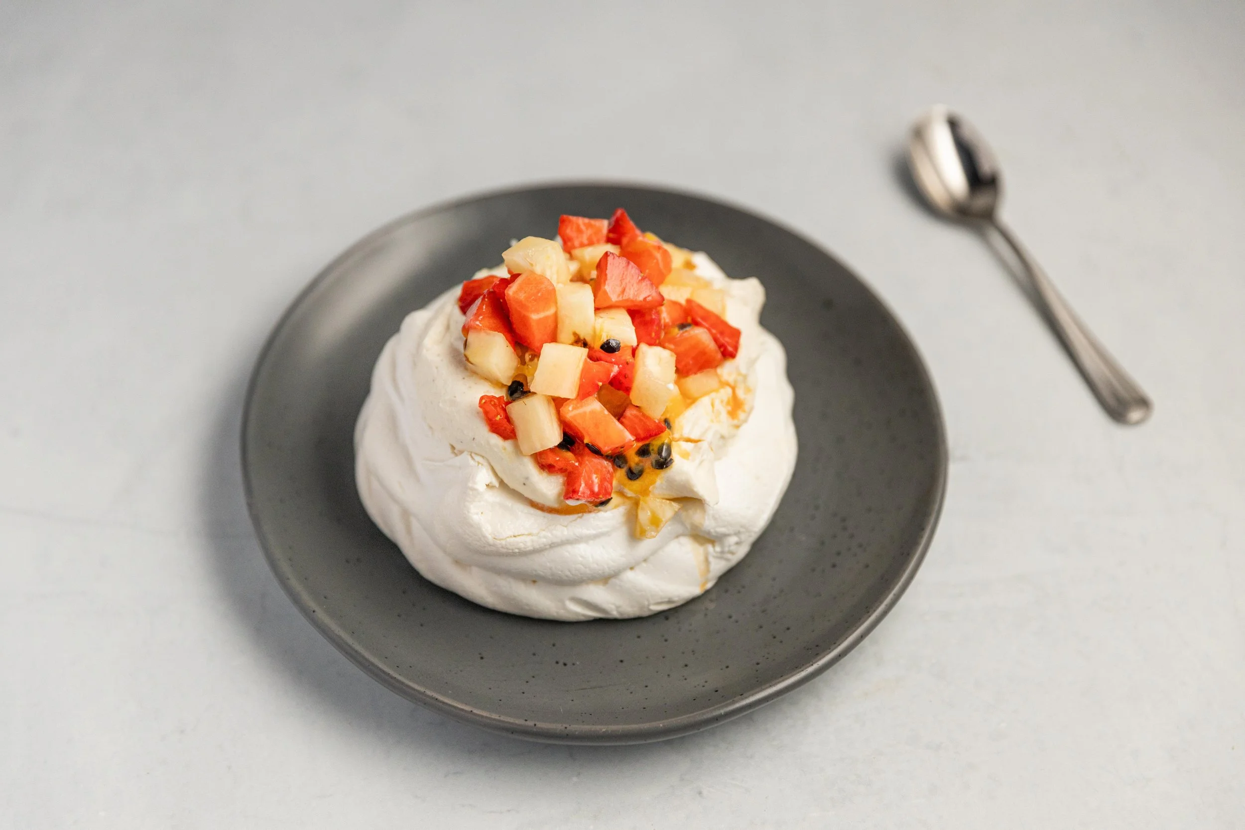 Pavlova with Vanilla Ricotta