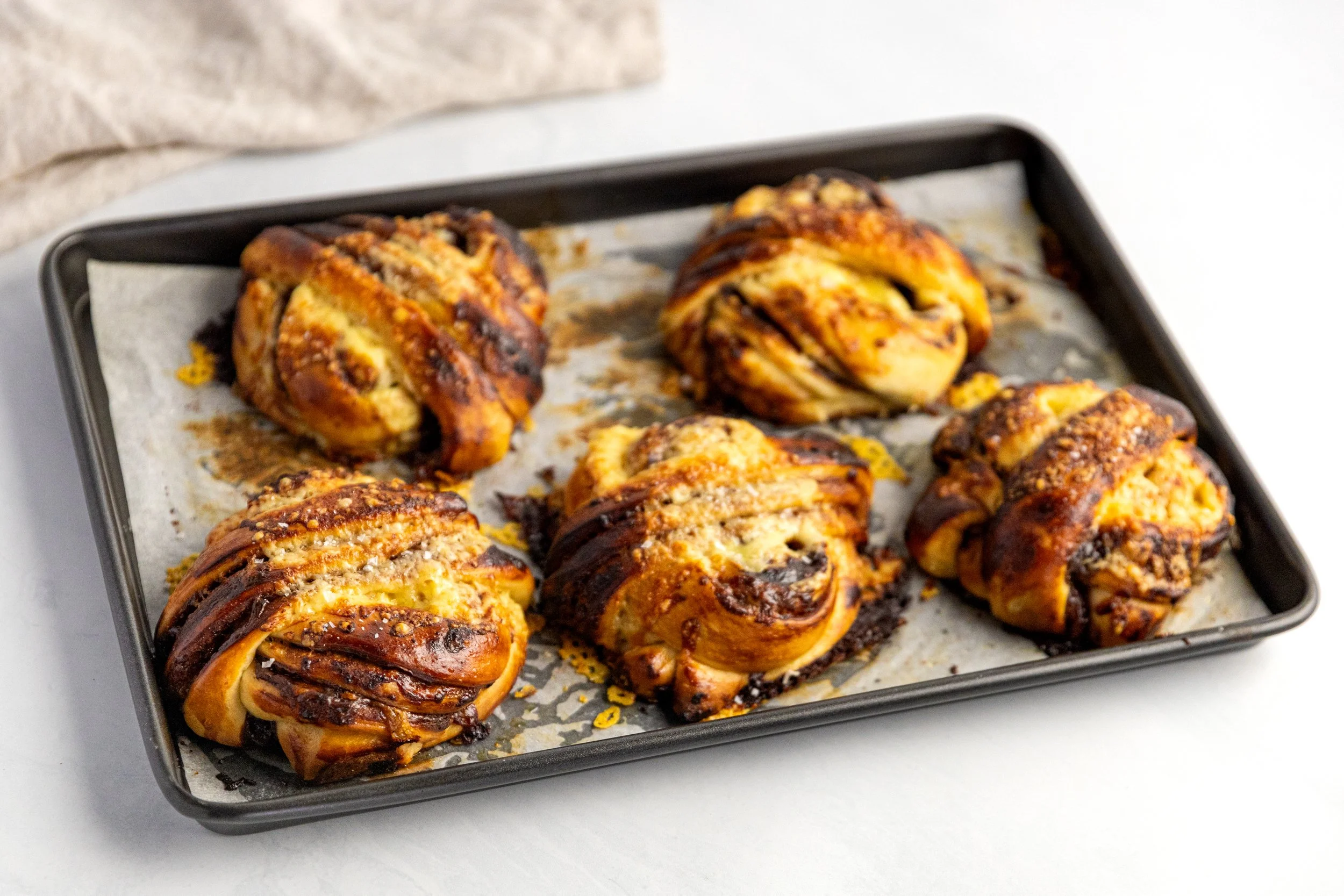 Cheesymite Buns