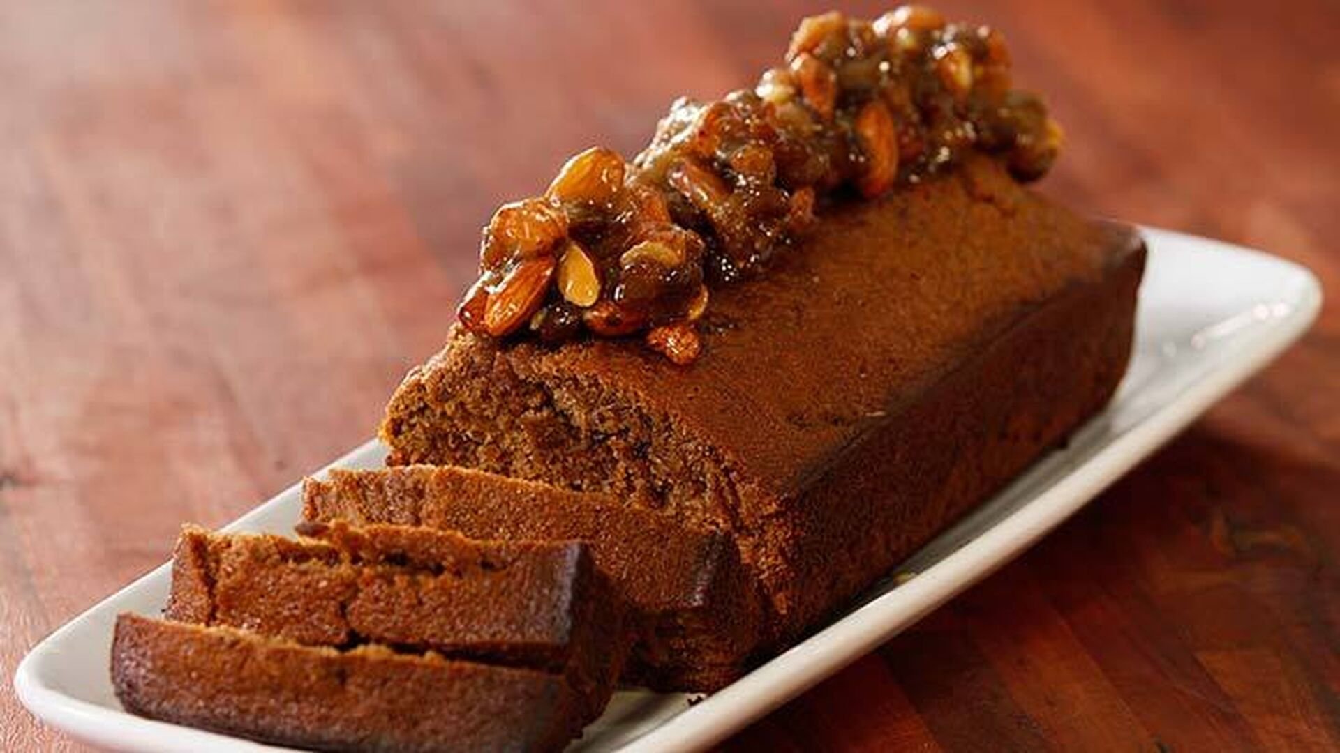 Chai Tea and Honey Cake
