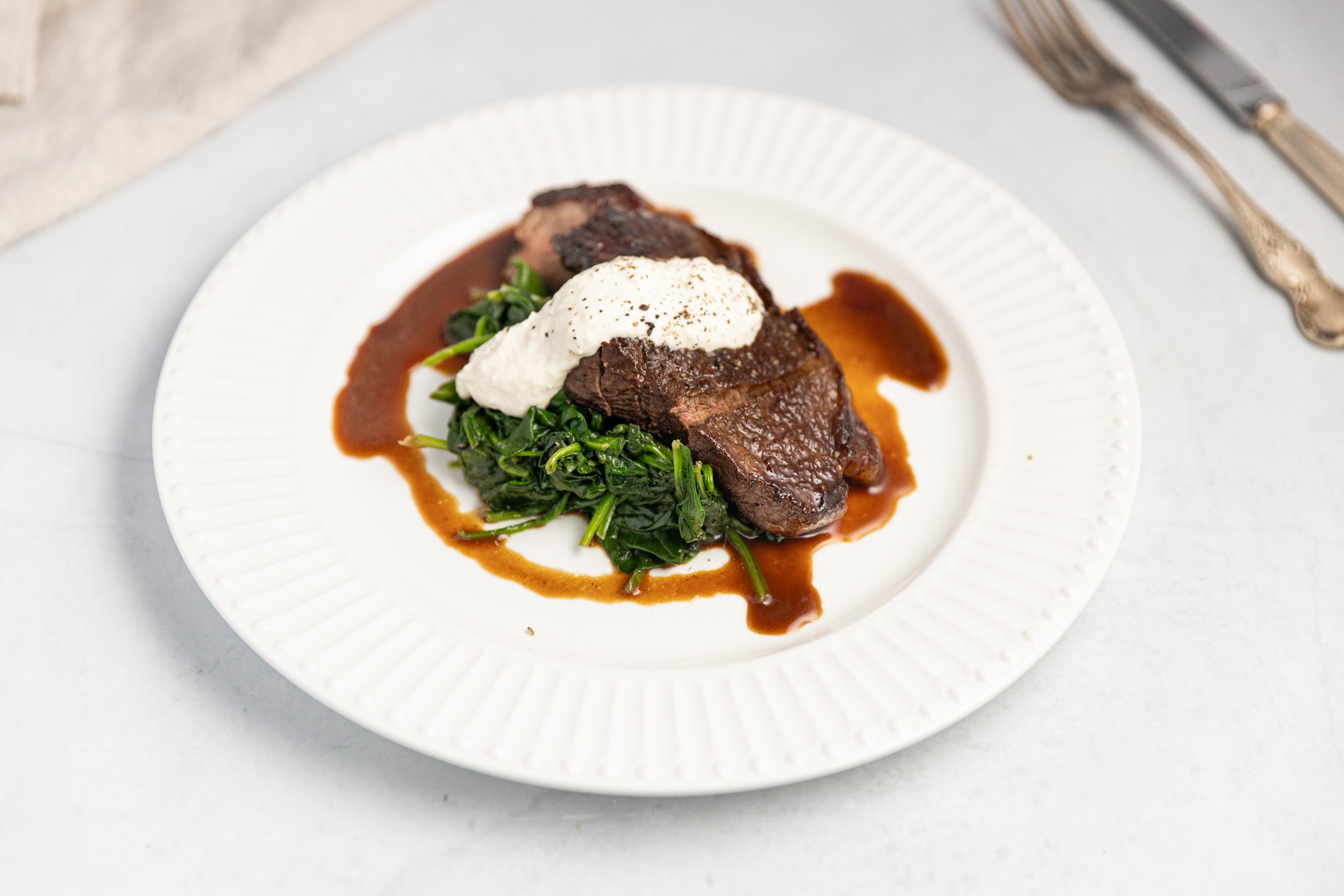 Rump Steaks with Horseradish Cream