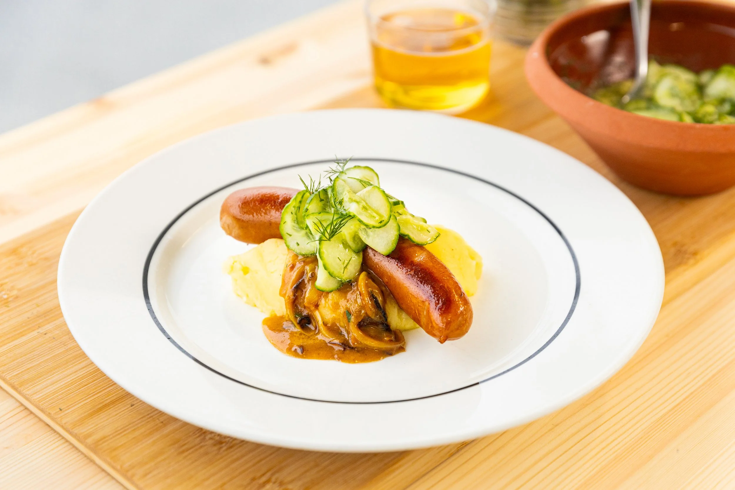 Smoked Sausages with Norwegian Beer Gravy
