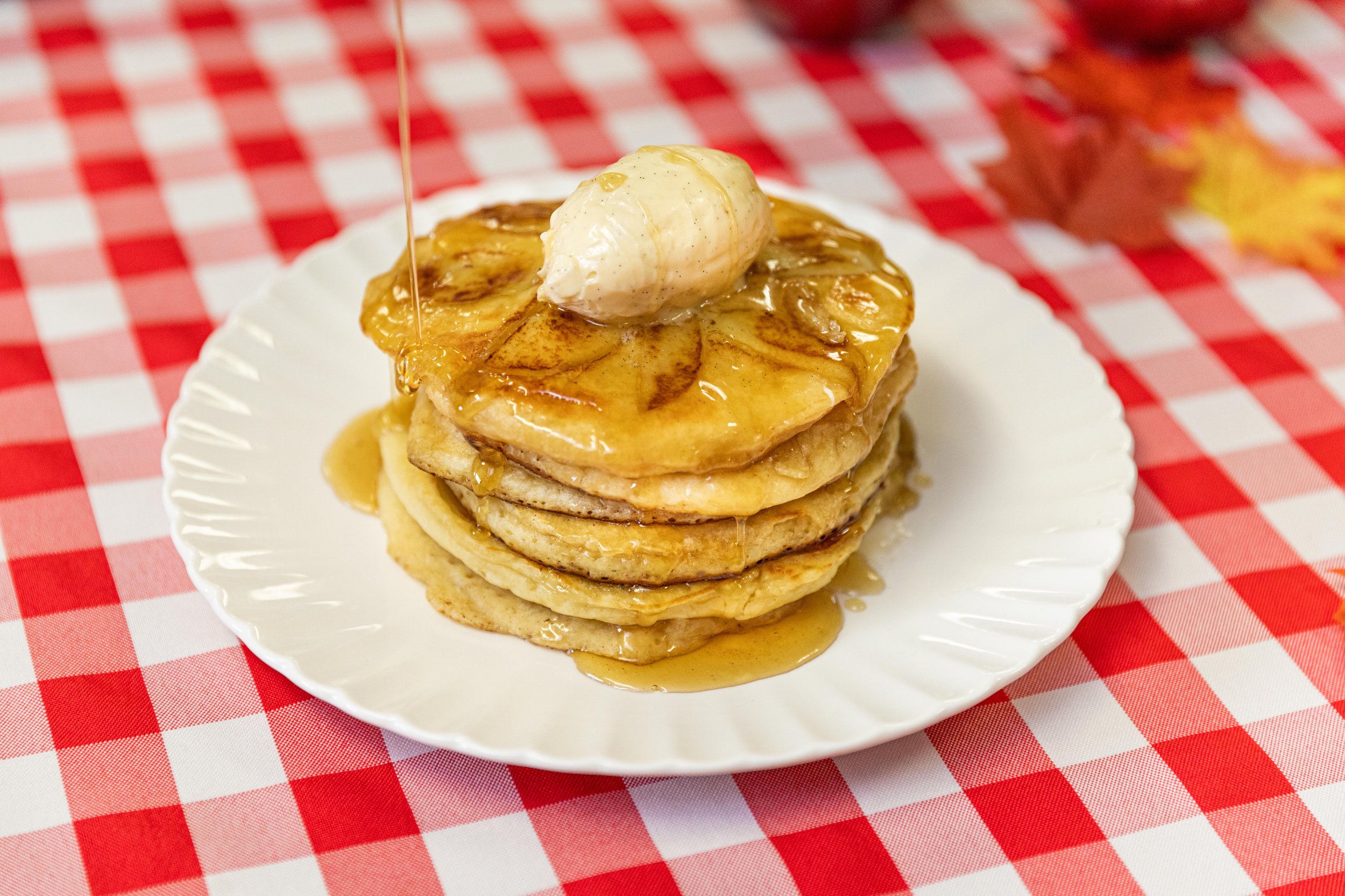 Apple Pancakes with Maple Syrup Butter