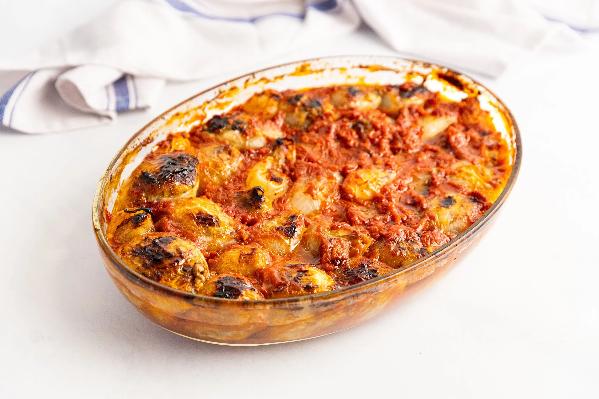 Stuffed Onions with Tomato Sauce