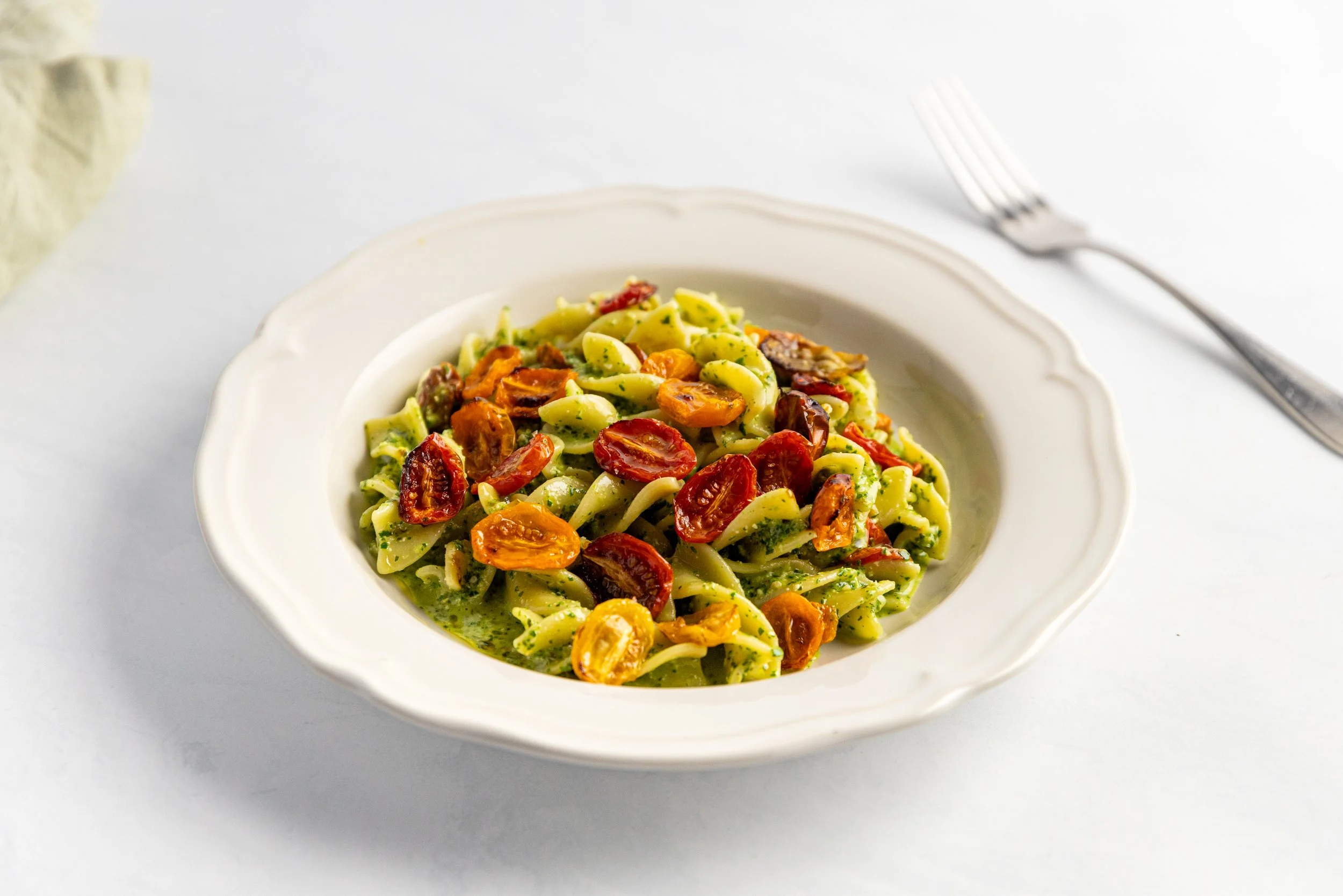 Rocket Pesto Pasta with Roasted Tomatoes