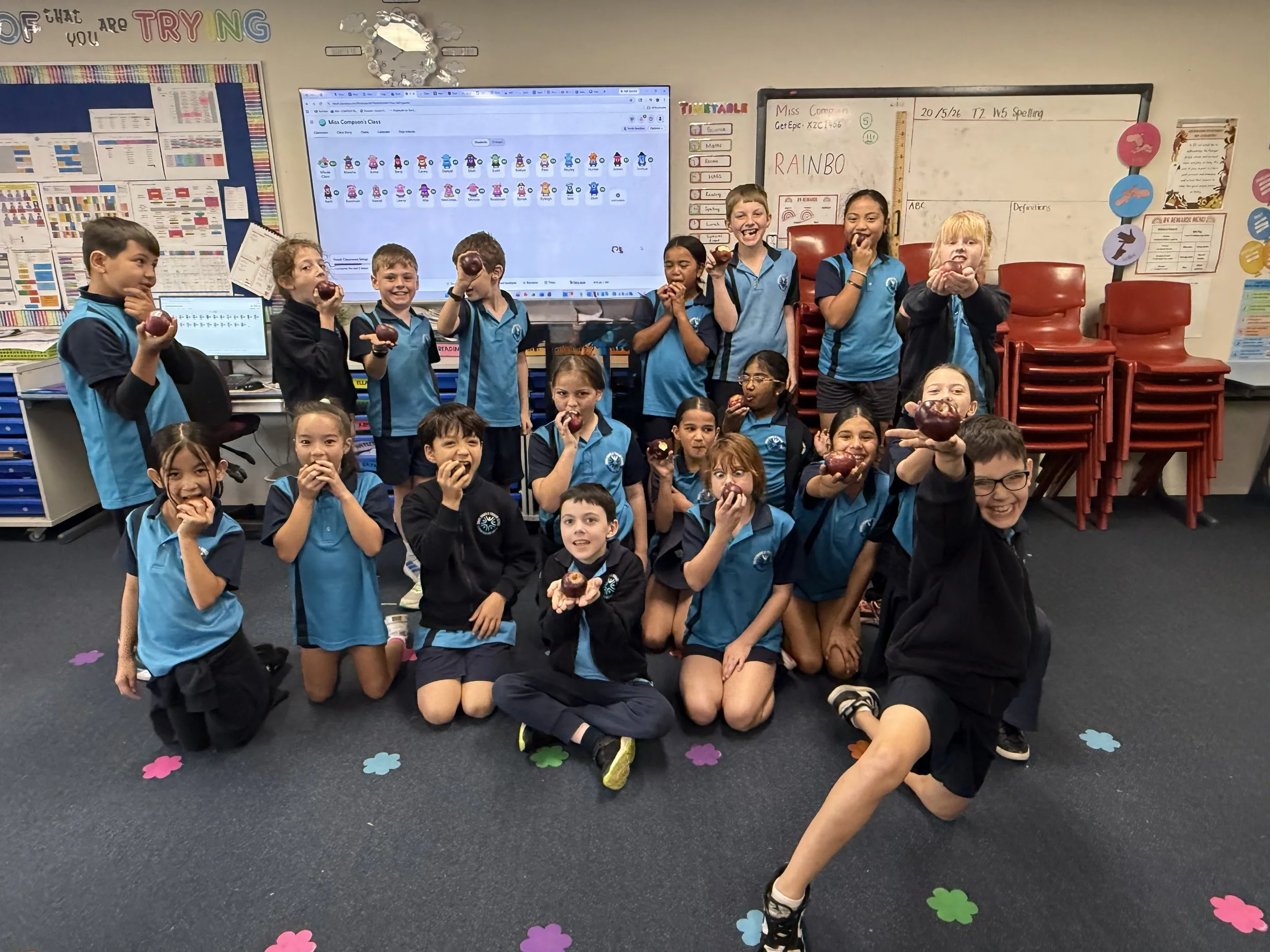 Pomewest  support WA Apples and Pears "Crunch and Move" in Schools