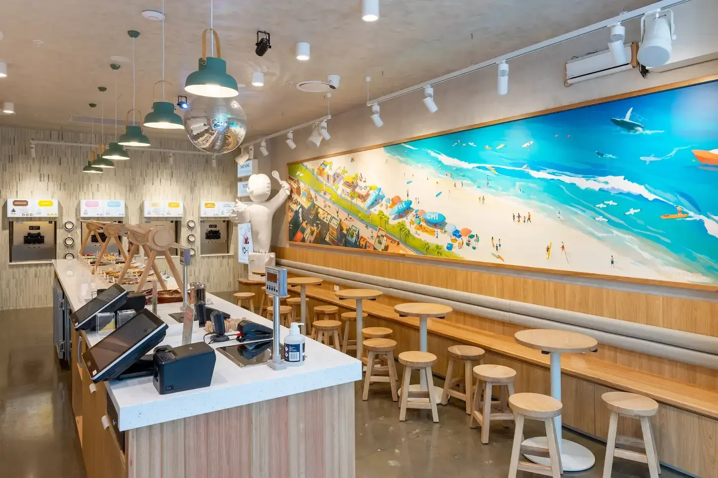 20230814_230814_Yo-Chi_SurfersParadise-43-HDR-10-shrinkto.webp