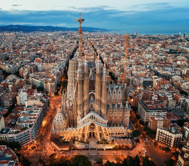 Neighborhoods Sagrada Familia Barcelona