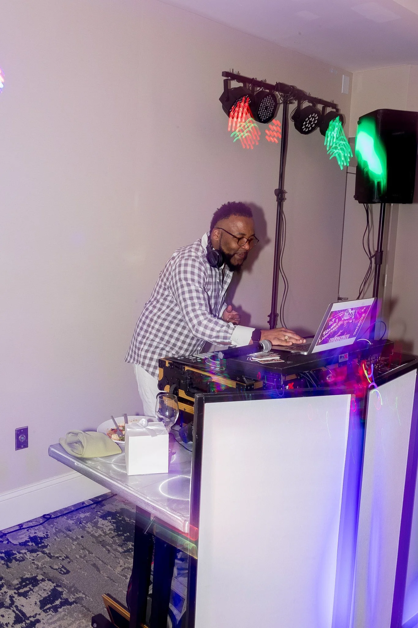 slimphipartyn-201.jpg