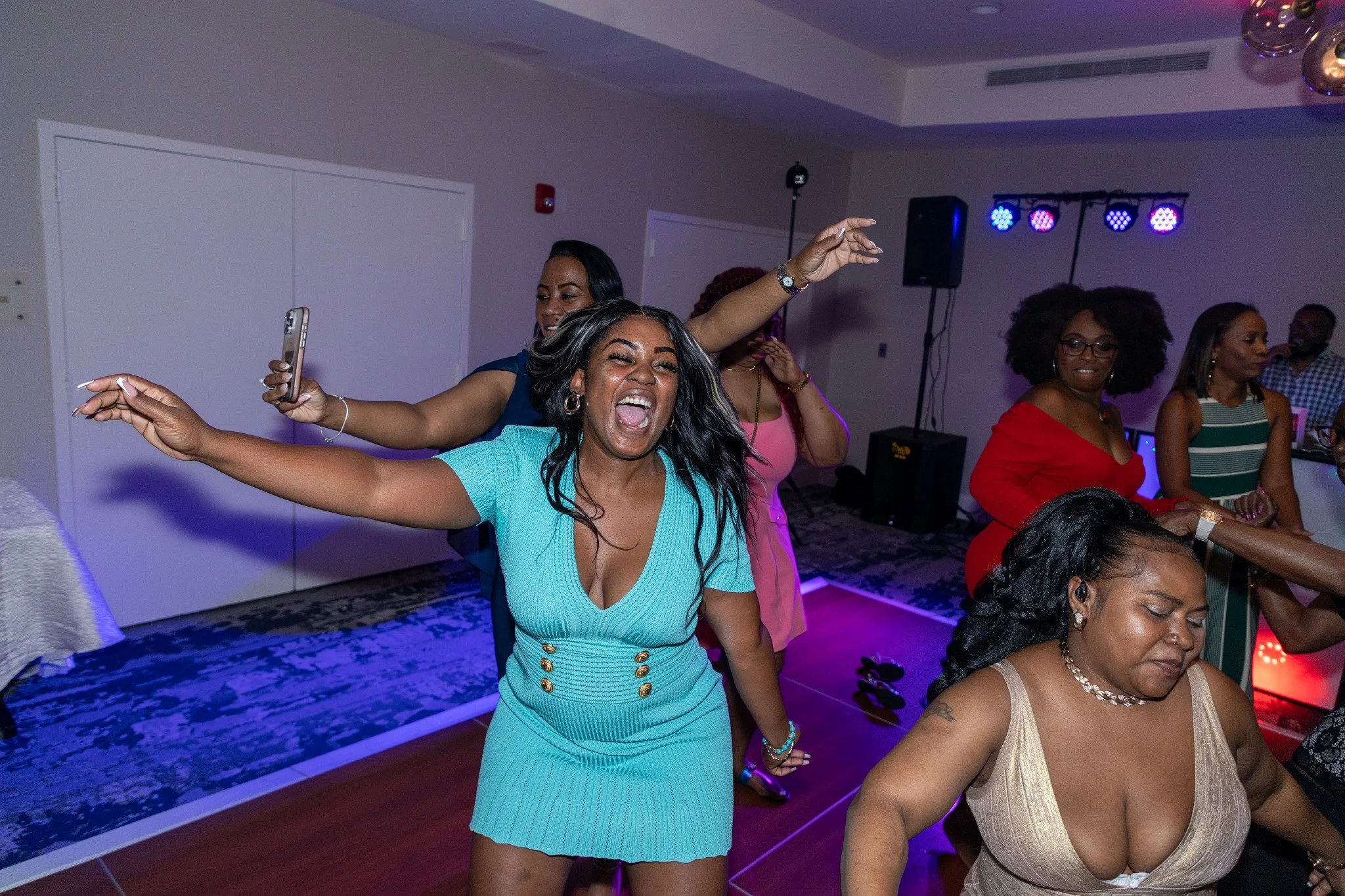 slimphipartyn-185.jpg