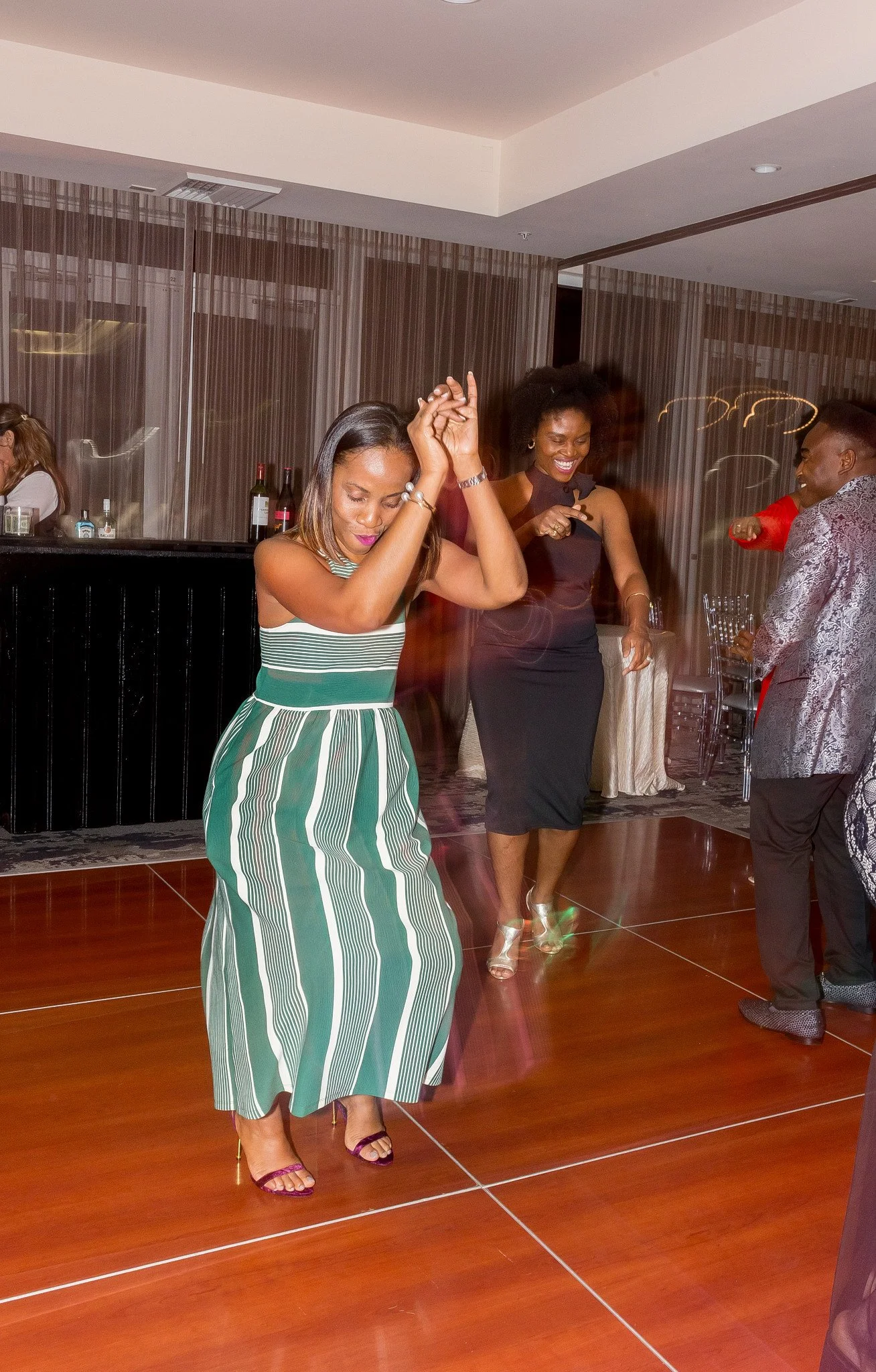 slimphipartyn-168.jpg