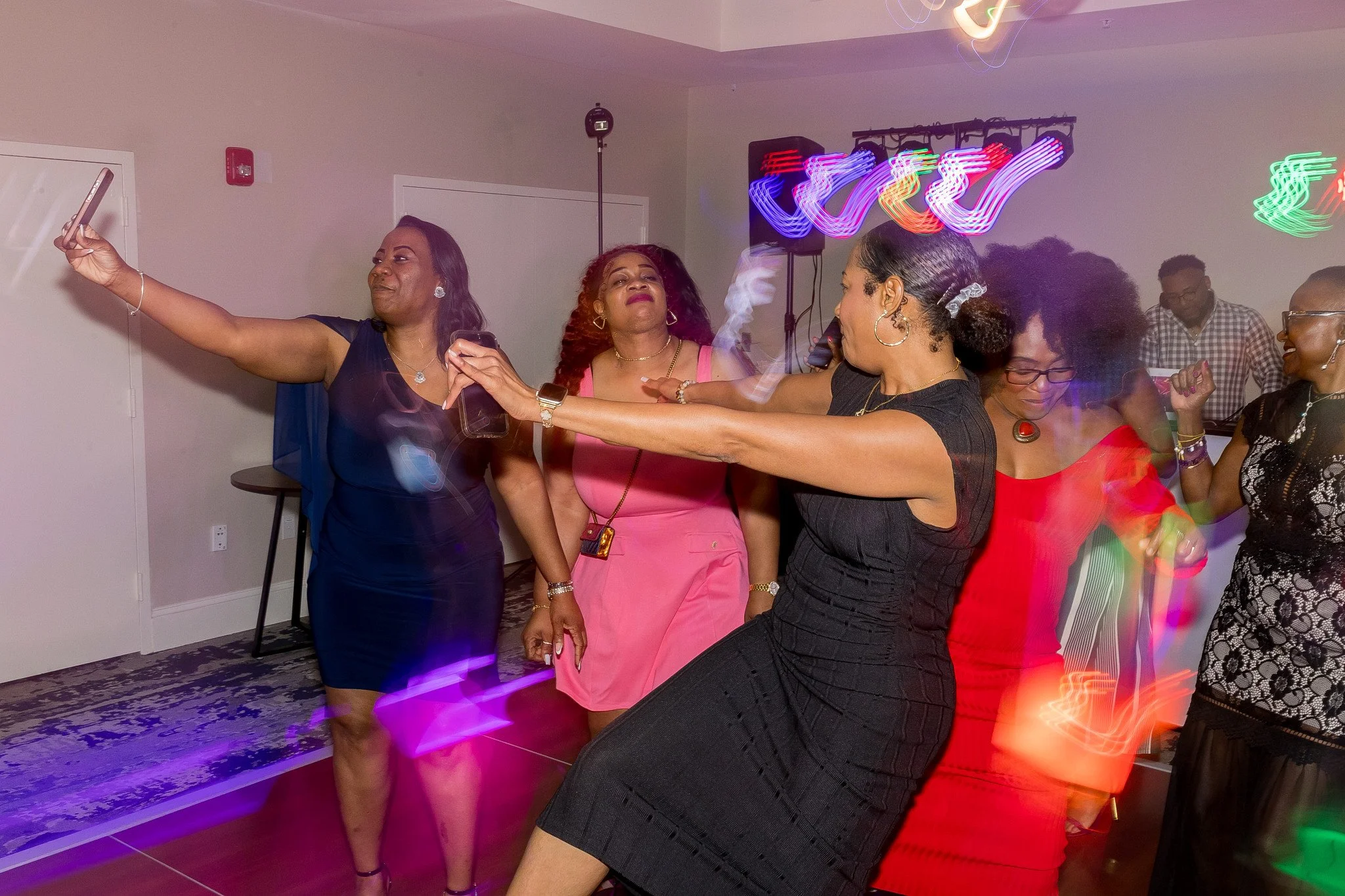 slimphipartyn-180.jpg
