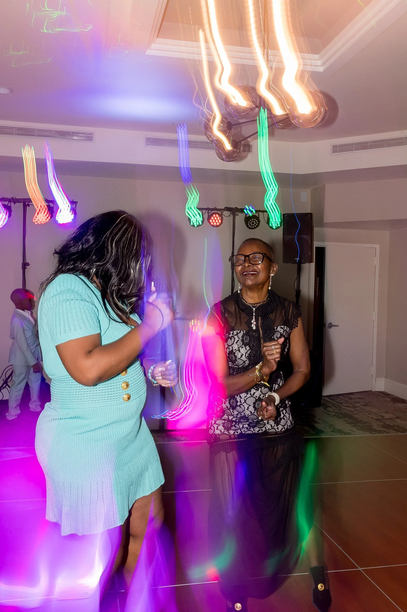 slimphipartyn-165.jpg