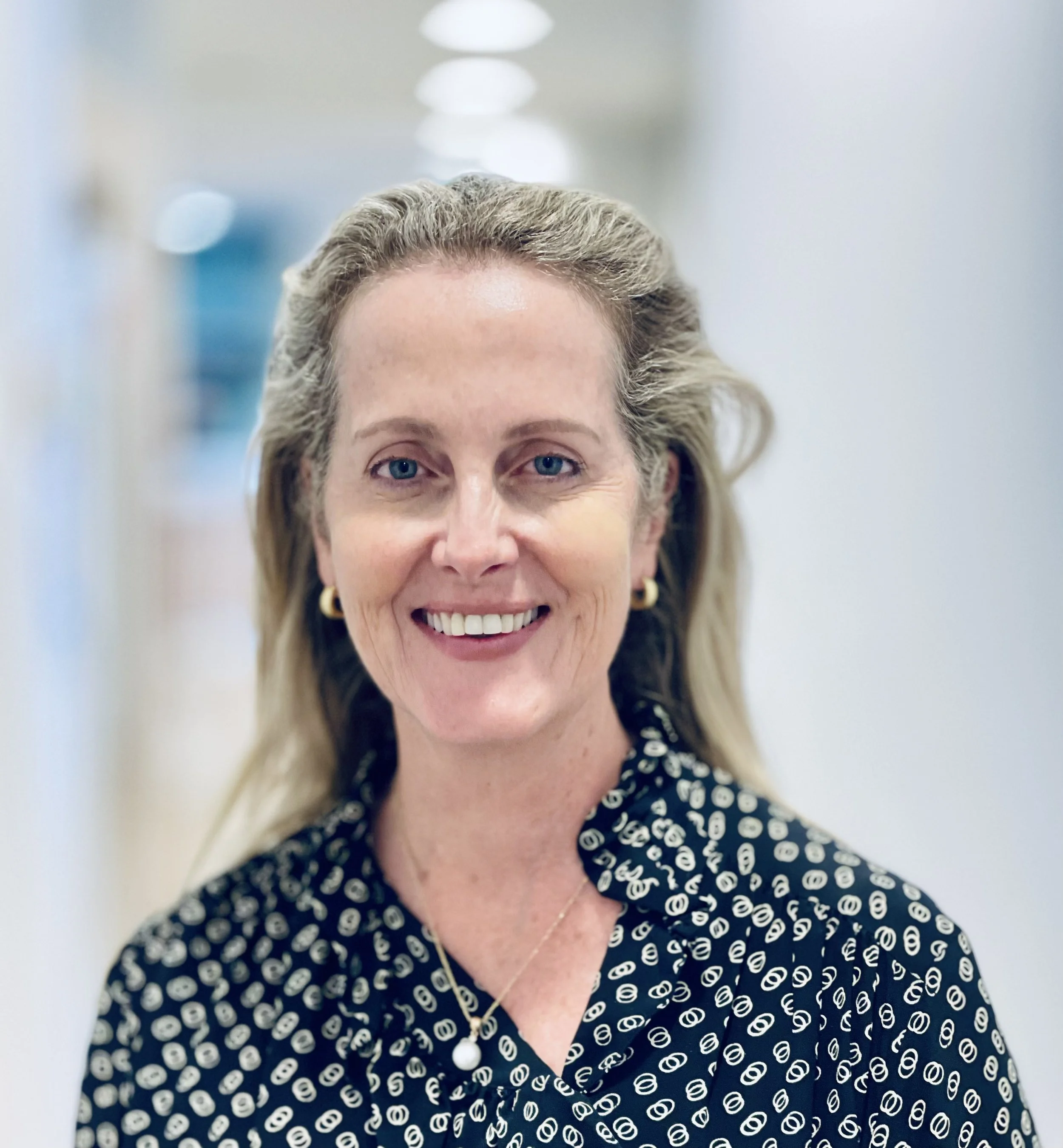 Dr. Victoria Buntine