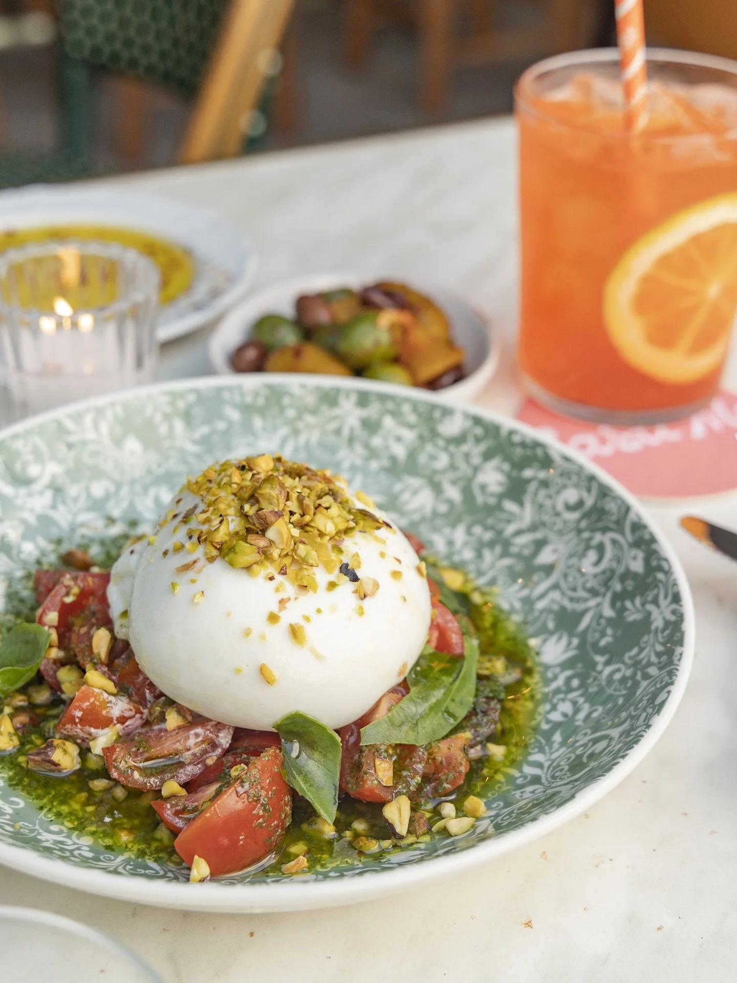 The beauty of Italian flavours in every dish. To reserve a table, click the link in our bio 🍋