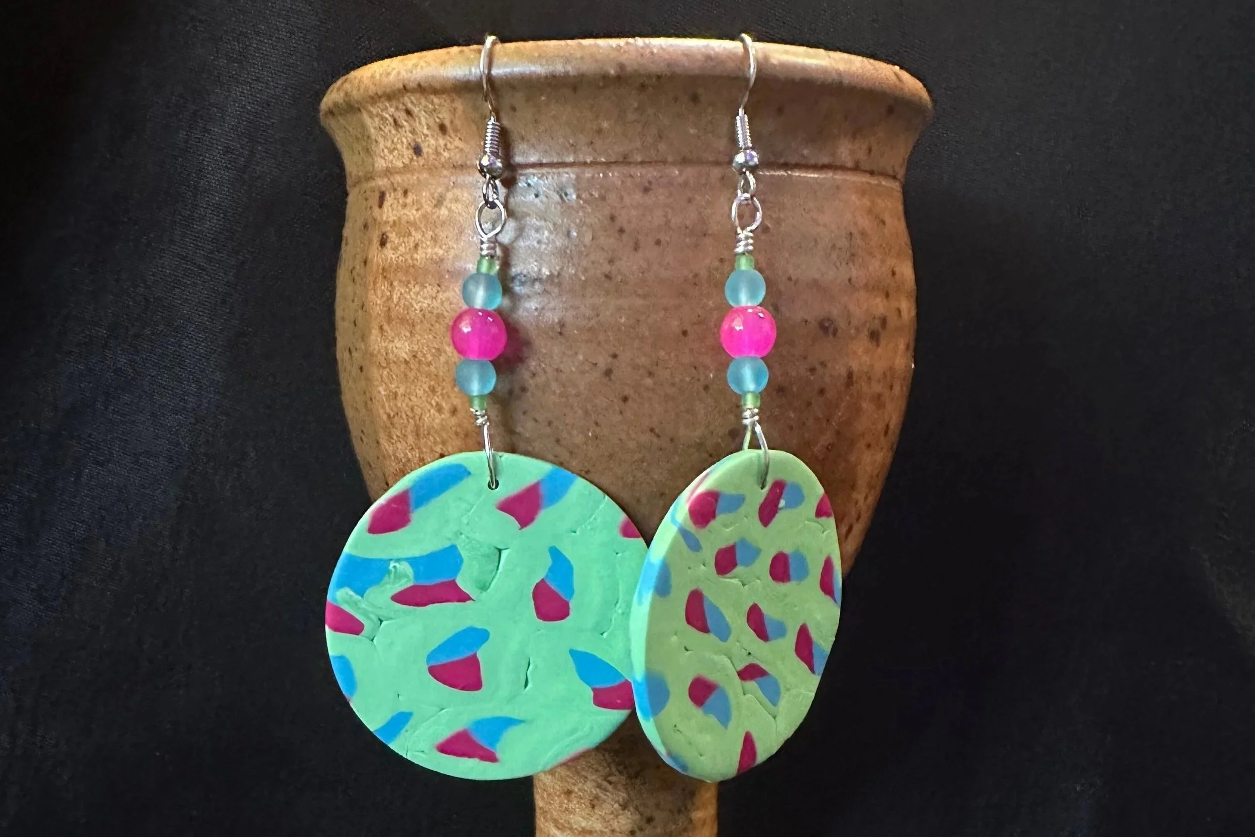 green & pink speckled circle earring