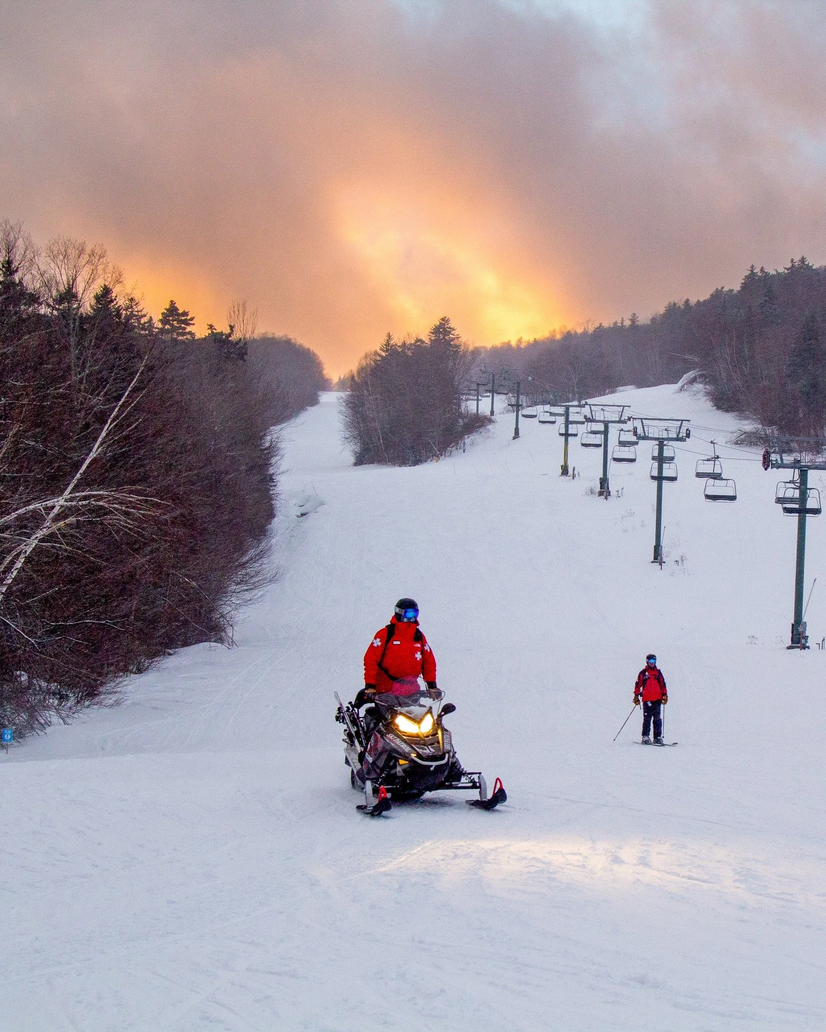 Interested in what goes on behind the scenes of ski patrol?

The Young Adult Patrollers (YAP) Program gives skiers and snowboarders ages 15&ndash;18 real-world, on-the-job training at Waterville Valley Resort ⛑ 

🔗 in bio to learn more.