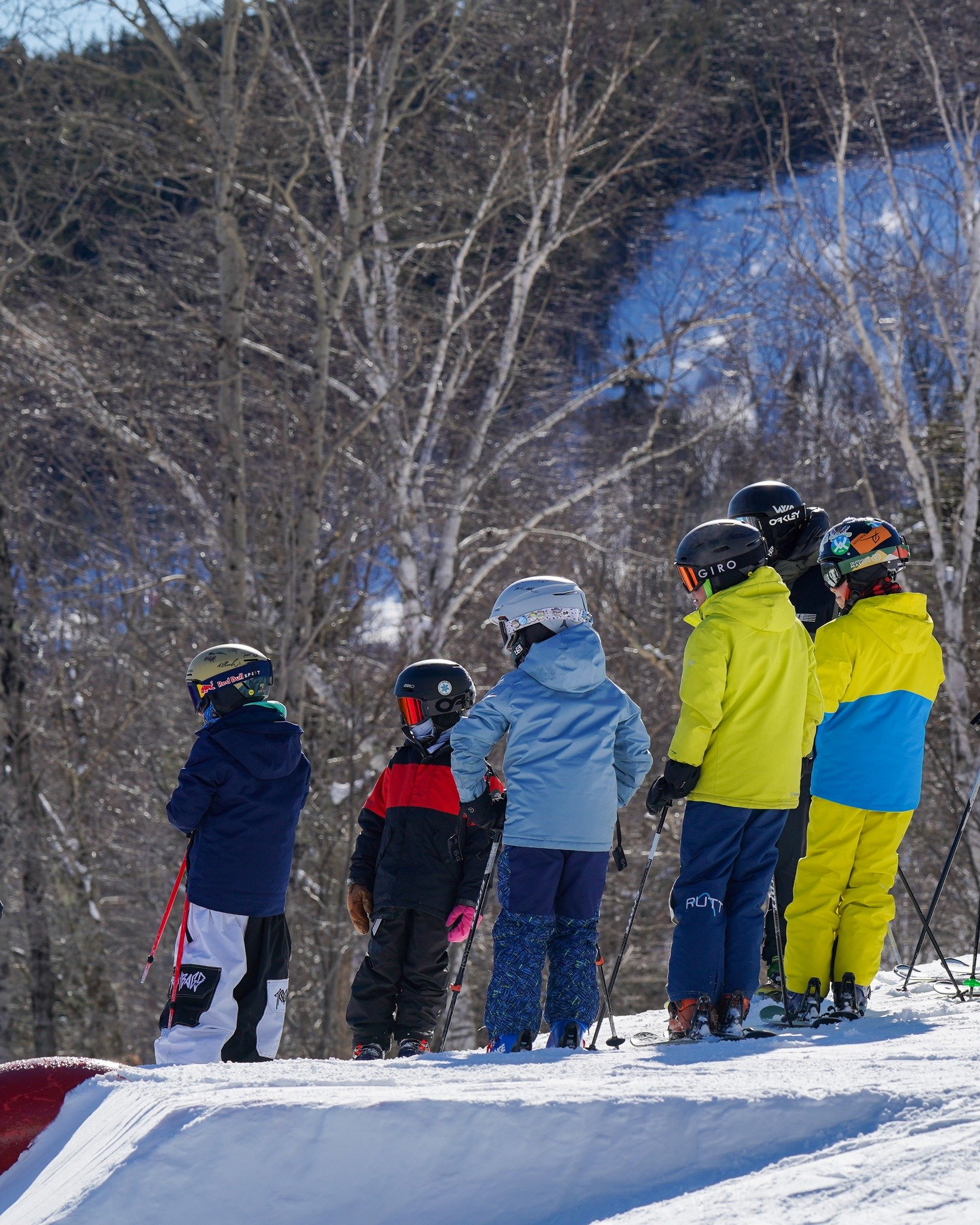 Kick off the weekend the fun way at Waterville with Friday Family Fun Night! 

Loaded with games, racing, music, and apr&egrave;s energy. PLUS an intro to freestyle intro at the base area with features including a small box and small jump. Taking pla