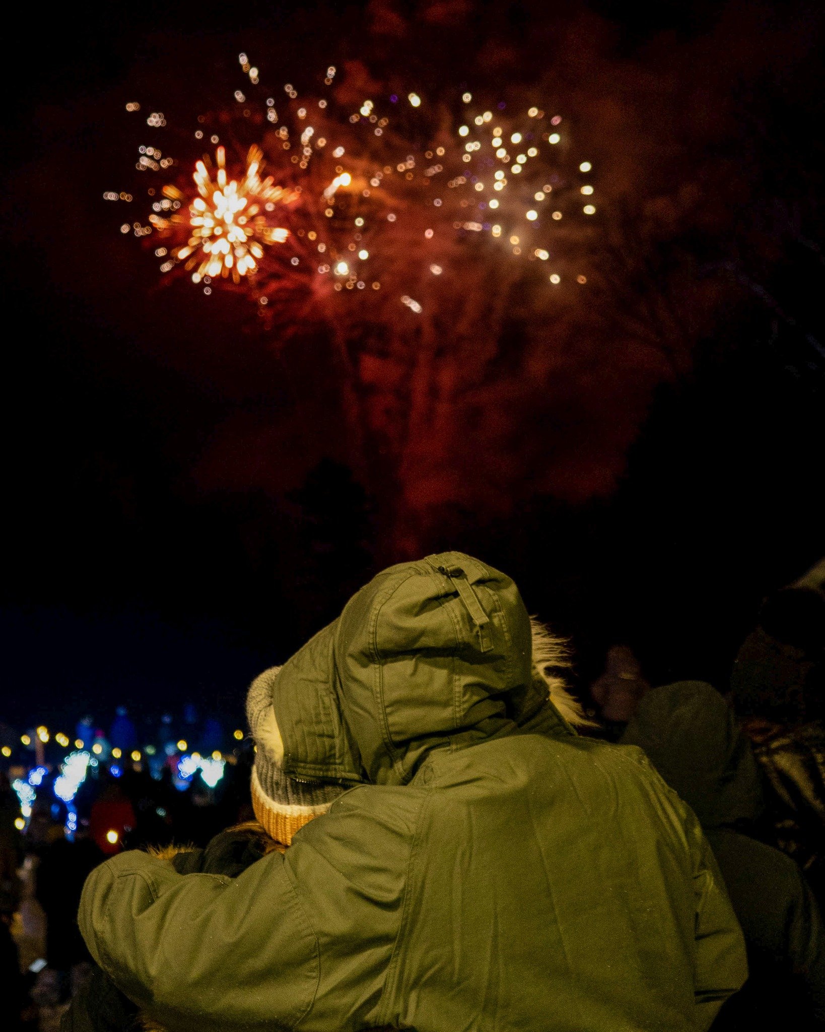 Love is in the mountain air 💕 

Celebrate Valentine&rsquo;s Day at Waterville and catch fireworks in Town Square tonight at 7pm! Date night = handled 🎆