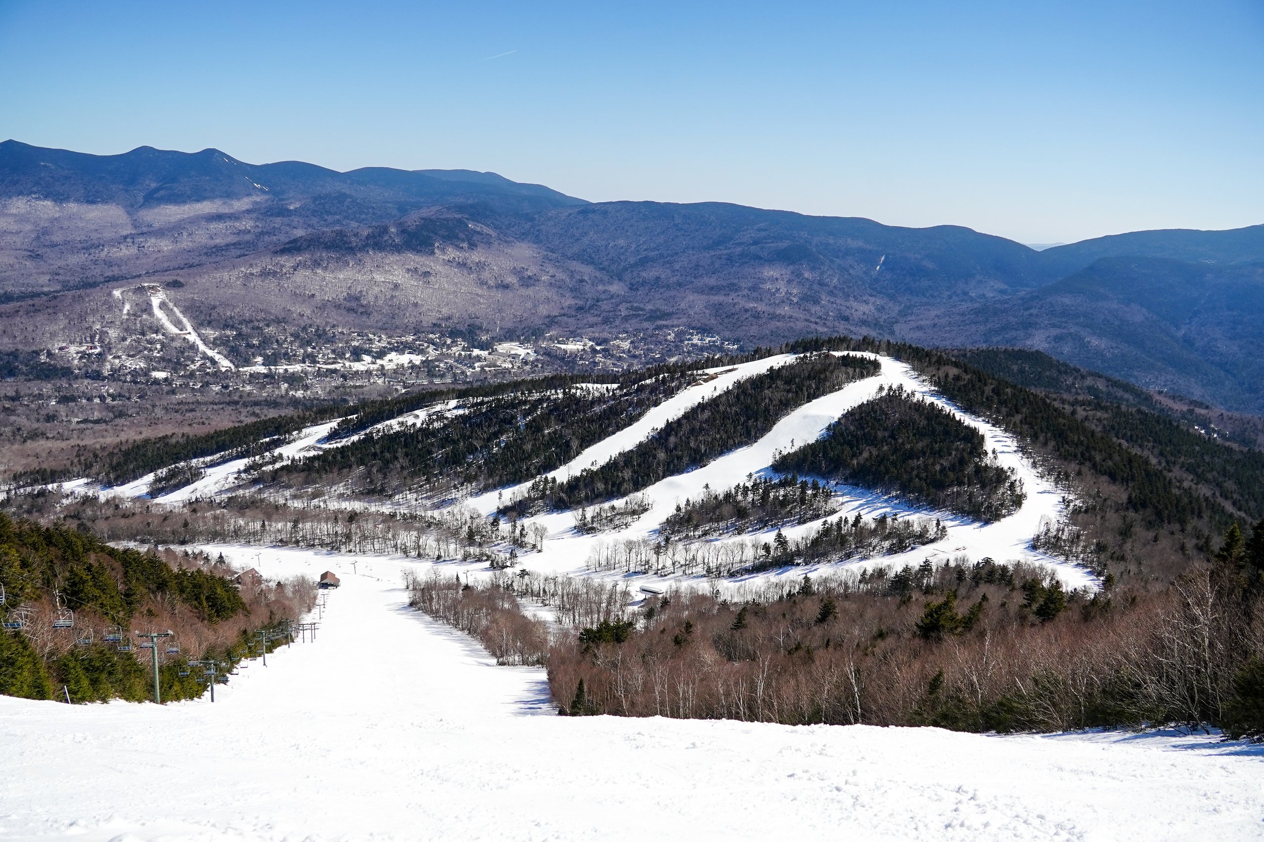A DAY OF SPRING SKIING THROUGH OUR PHOTOGRAPHER'S LENS 