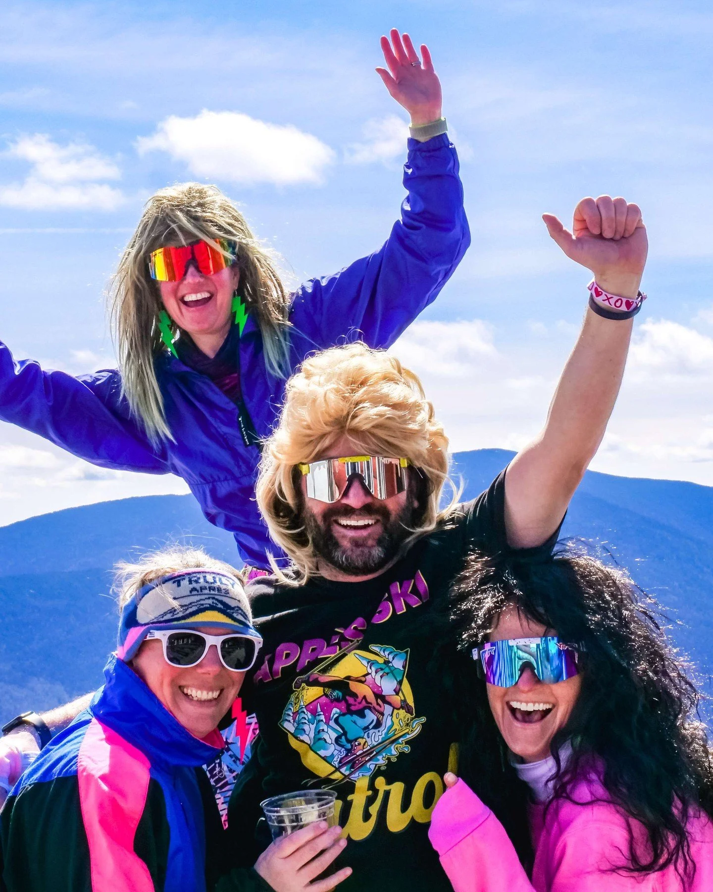 Time to party like it&rsquo;s the 80s 🌙🎿

Our last Skin the Moon is happening this Thursday night - skin up under the moon, ski down under the stars ✨ and we&rsquo;re going full retro: neon, leg warmers, and all. Break out your best 80s gear and ea