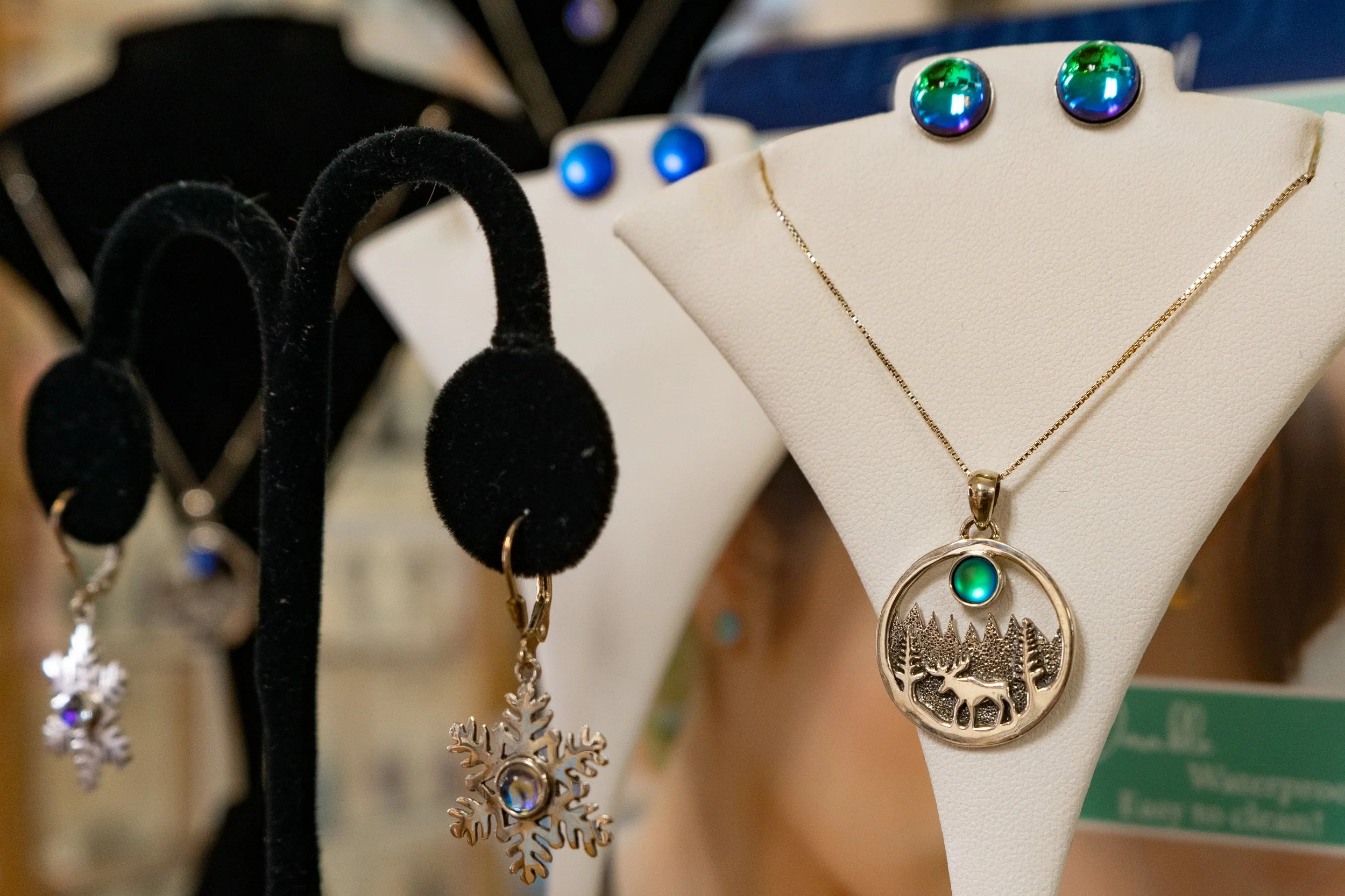 DREAMS &amp; VISIONS GIFT SHOP