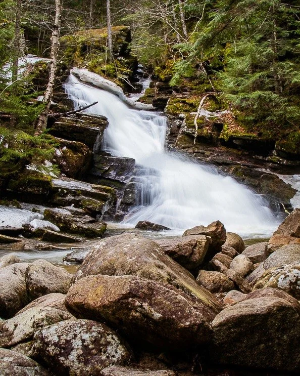 Where waterfalls roar, trails come alive, and the mountains shake off winter 🌿

Photo Highlight: Cascades Path &amp; Waterfall
Discover the best spring hikes in Waterville Valley 🥾 full blog 🔗 in bio