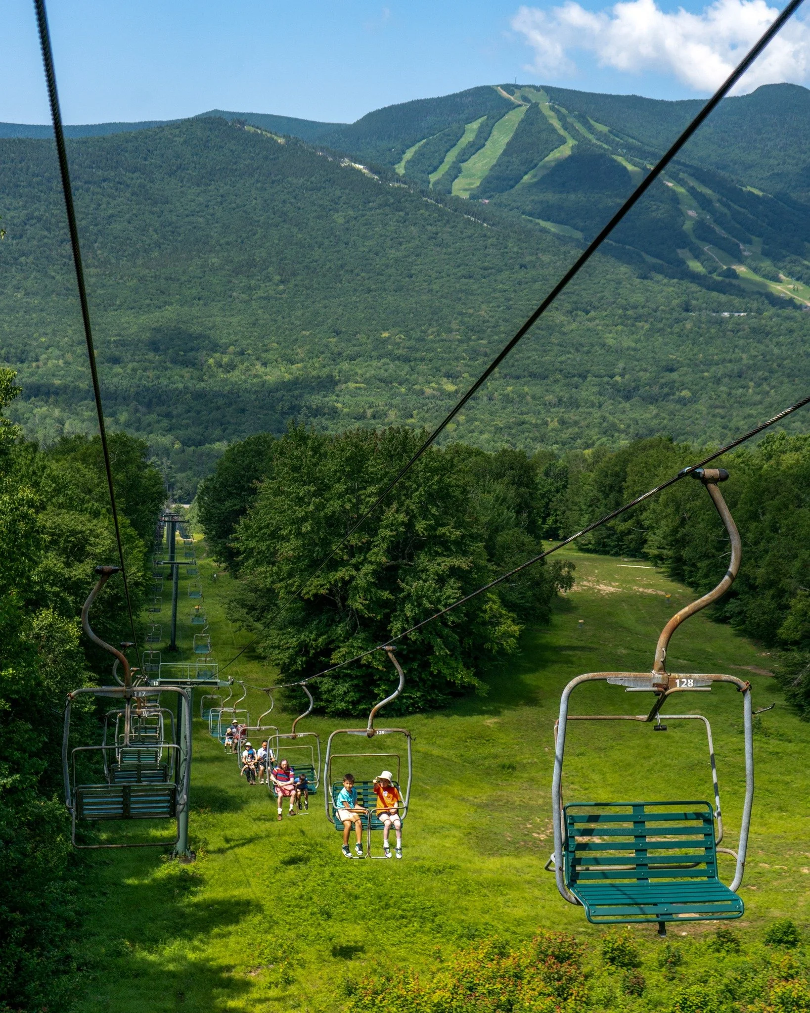 Snow&rsquo;s Mountain Chairlift opens tomorrow! Scenic lift rides, disc golf, mountain biking, and sunny days on the mountain are back. Open weekends and holidays through June 26th, then spinning daily starting June 27th 🌄