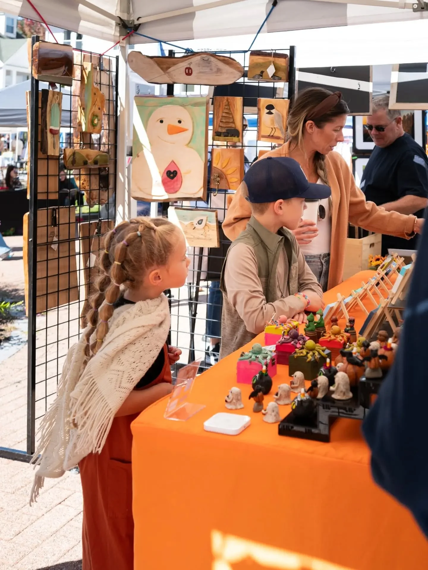 Pumpkins were painted, alpacas were admired, and the weather couldn't have been better 🎃🦙☀️

Thanks for spending Harvest Festival with us in Waterville Valley! 🍂
