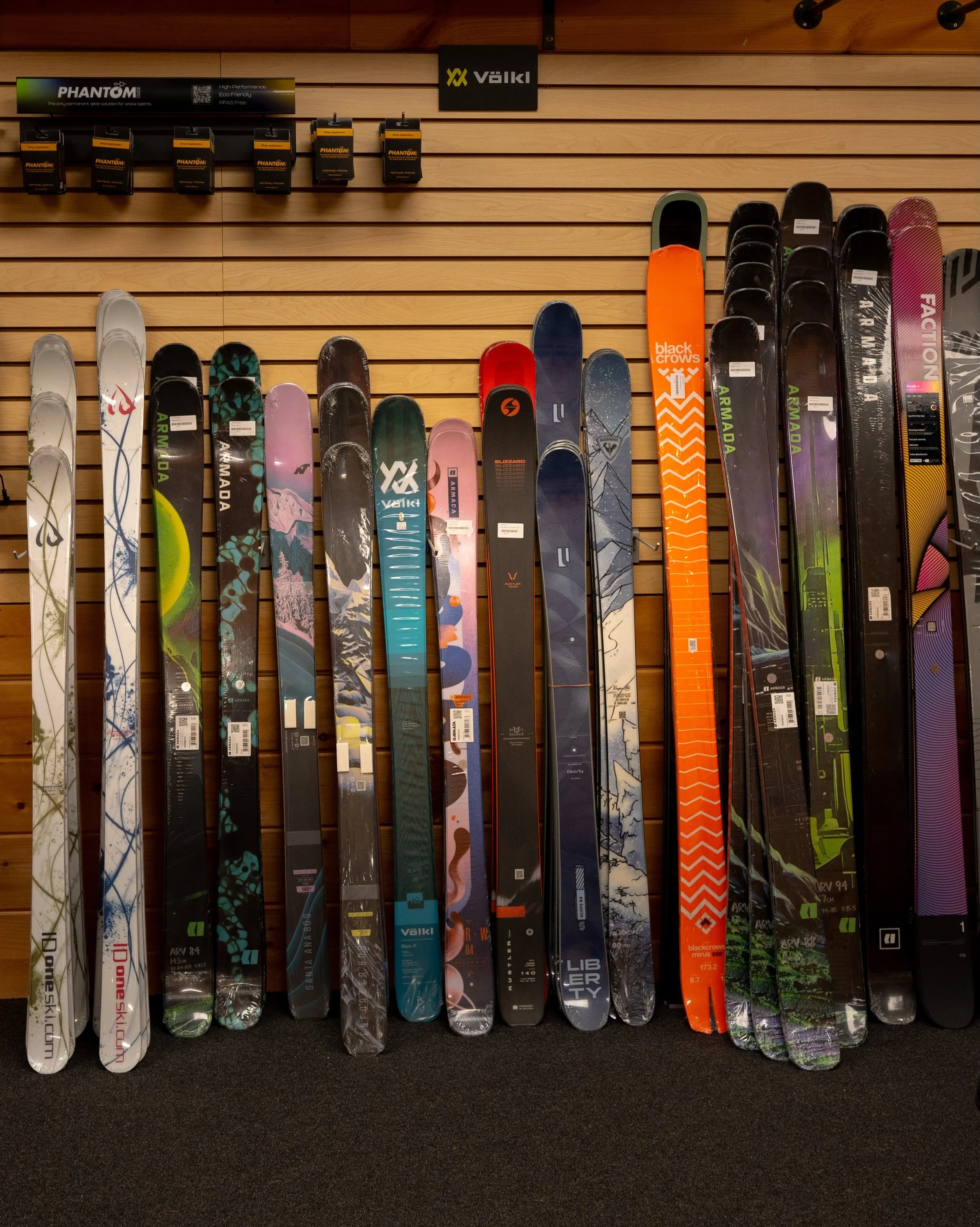 Get a head start on ski season! ⛷️❄️ Ski Fanatics in Campton is open on weekends, so stop by, check out the shop, and get geared up for winter before the snow starts falling!

Saturdays: 10 AM&ndash;5 PM
Sundays: 1&ndash;5 PM