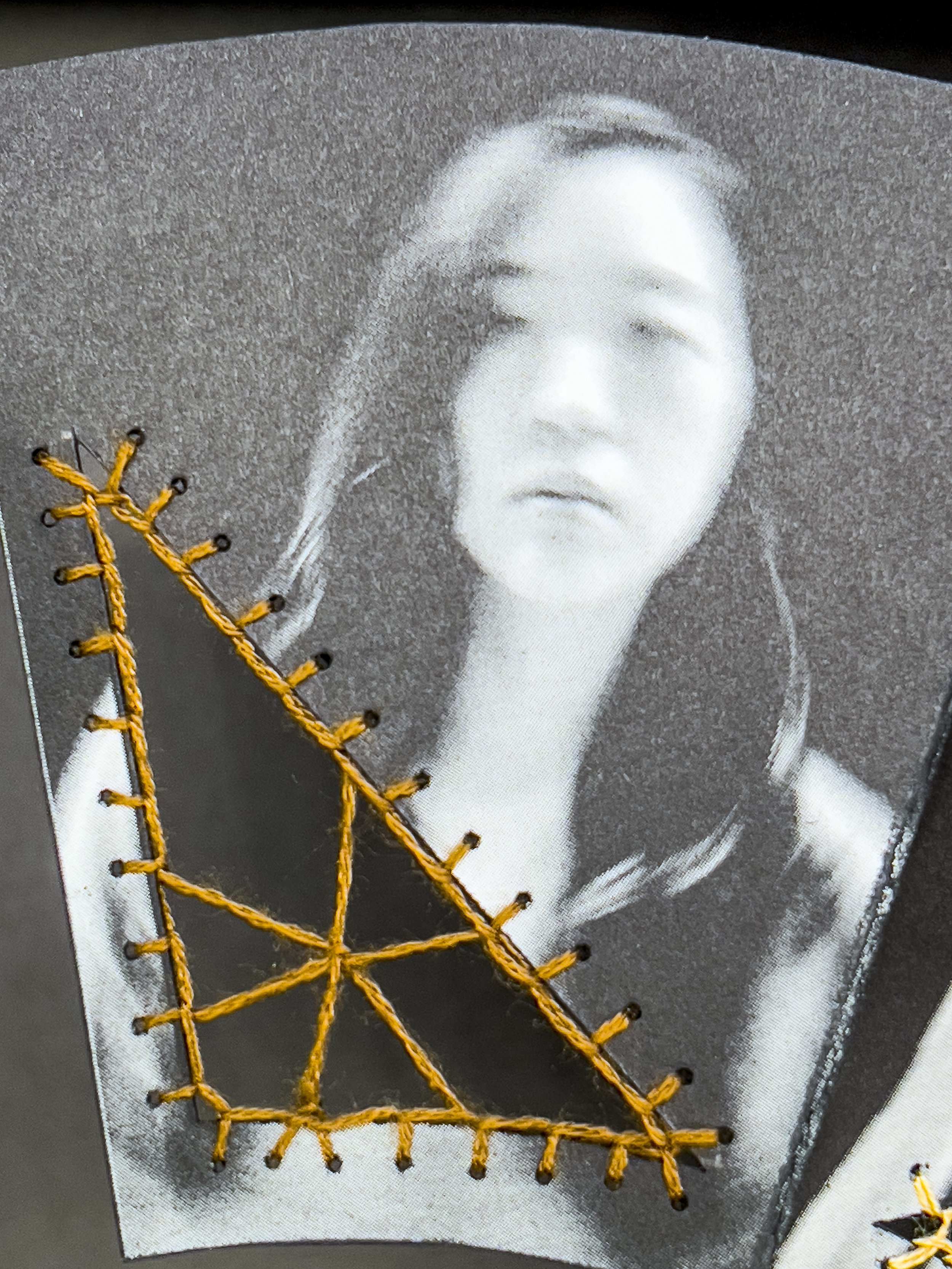 Despondent/ 木