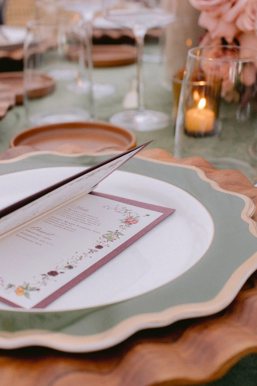 NikkiSanterre_EastCoastLuxuryWeddingPhotographer_CaitieHanrahan_KeswickHallWedding_Jac&Zach-406 (1).jpg