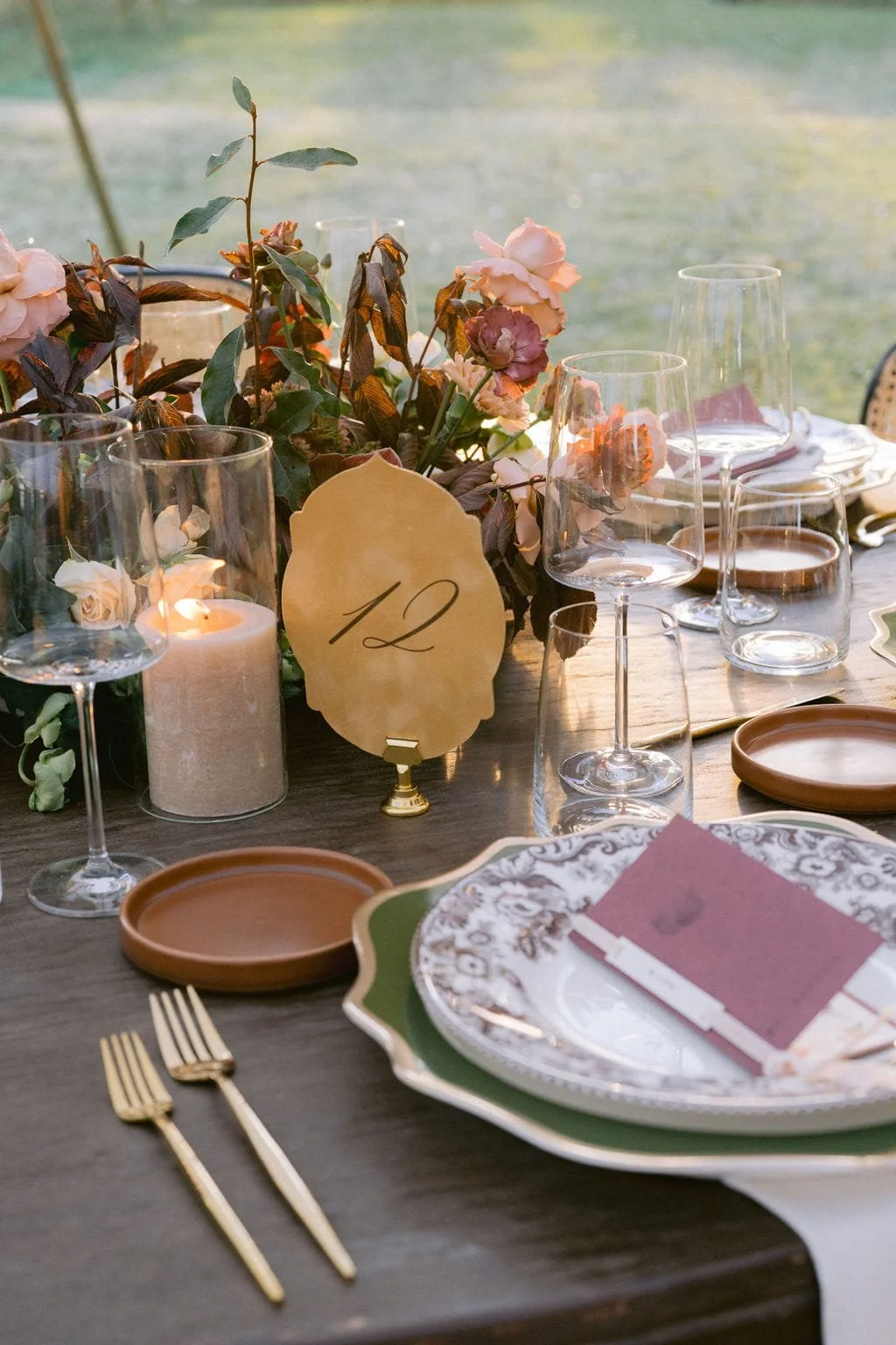 NikkiSanterre_EastCoastLuxuryWeddingPhotographer_CaitieHanrahan_KeswickHallWedding_Jac&Zach-1157 (1).jpg