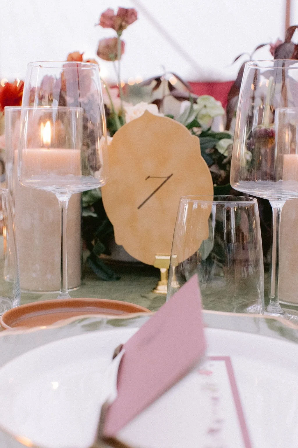 NikkiSanterre_EastCoastLuxuryWeddingPhotographer_CaitieHanrahan_KeswickHallWedding_Jac&Zach-413 (1).jpg