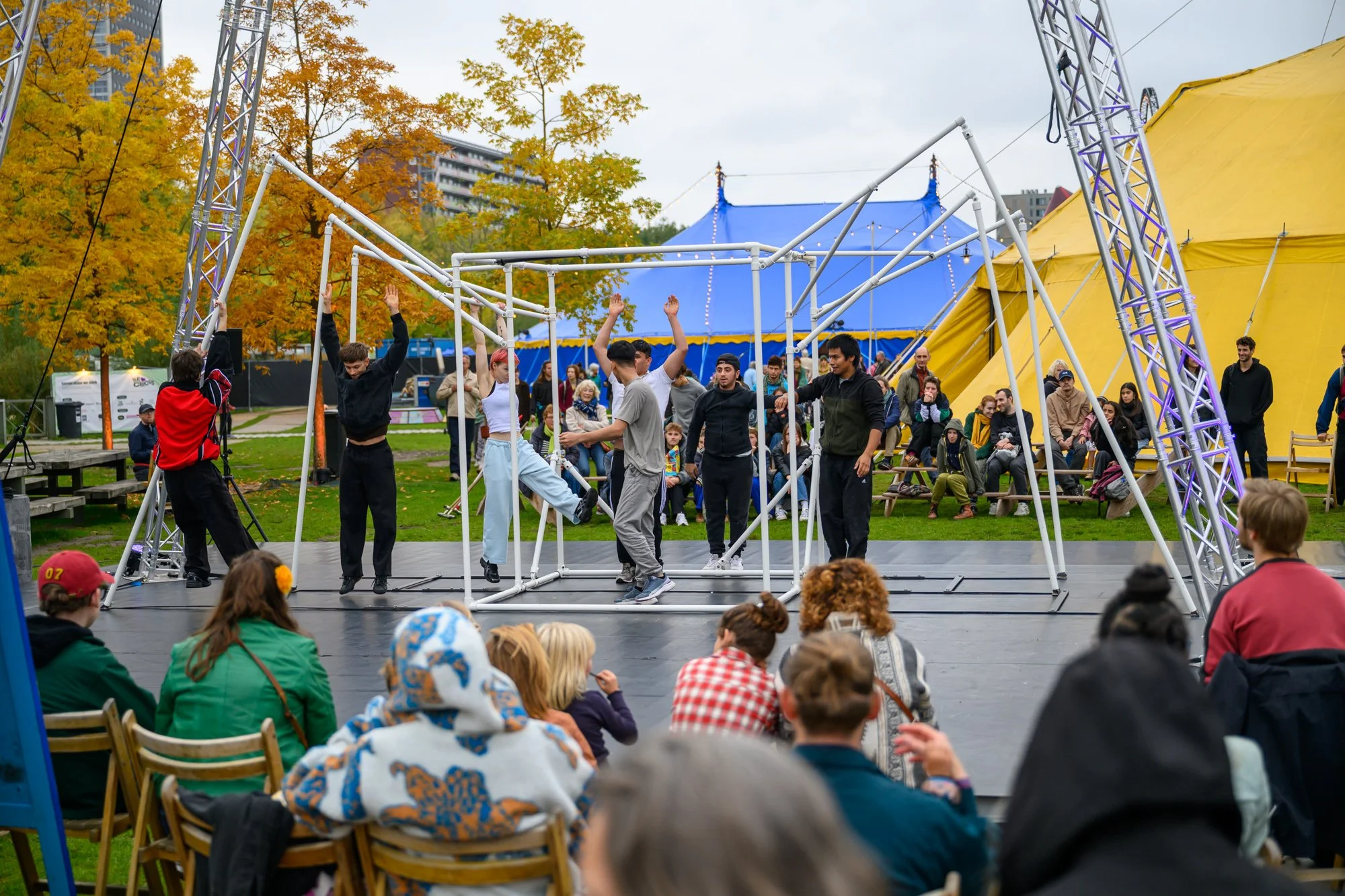 FestivalCircolo-UnpunishedYouth-CorpoMáquinaSociety-15102025-JostijnLigtvoetFotografie-14.jpg