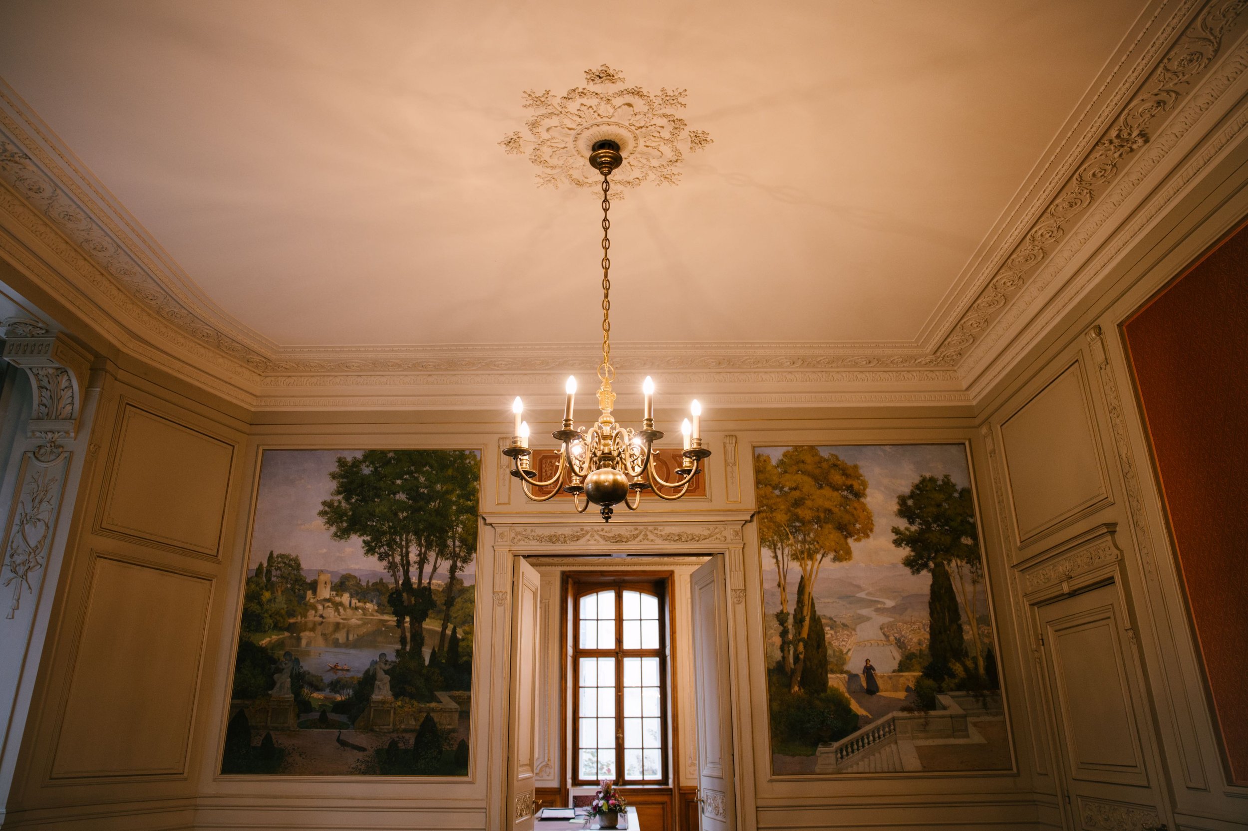 zivilstandsamt basel middle room.jpg