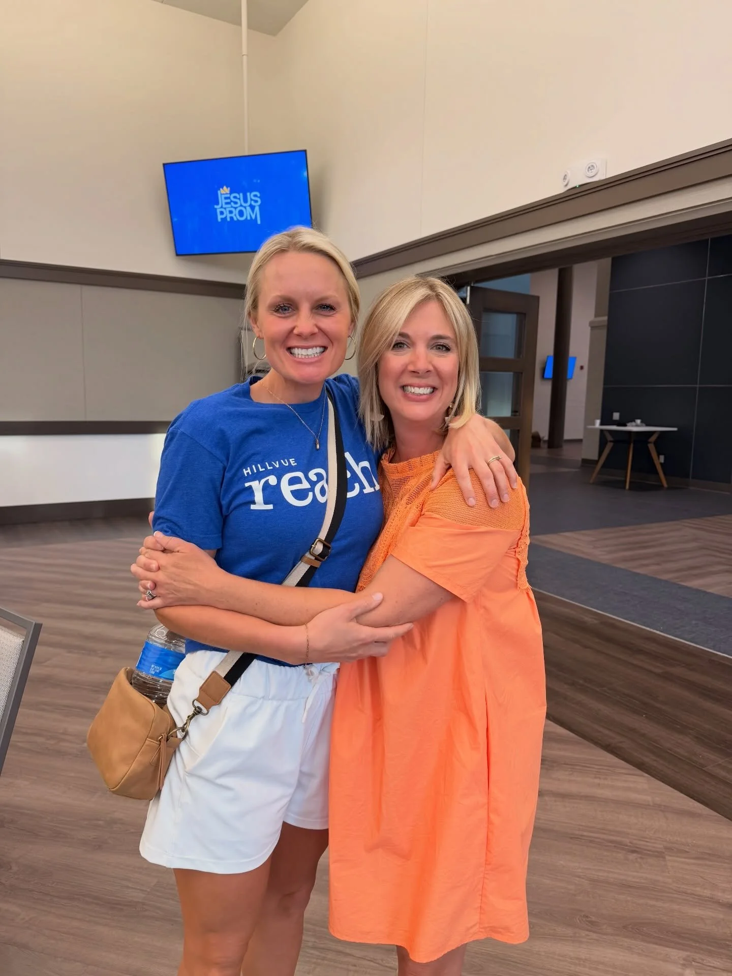 I want to share with you all a miracle I just witnessed in my friend Lindsay. ✝️

Lindsay was diagnosed with colorectal cancer in 2024. She fought hard and won the battle and has been in remission ever since.

Two weeks ago, on a Wednesday, she had h