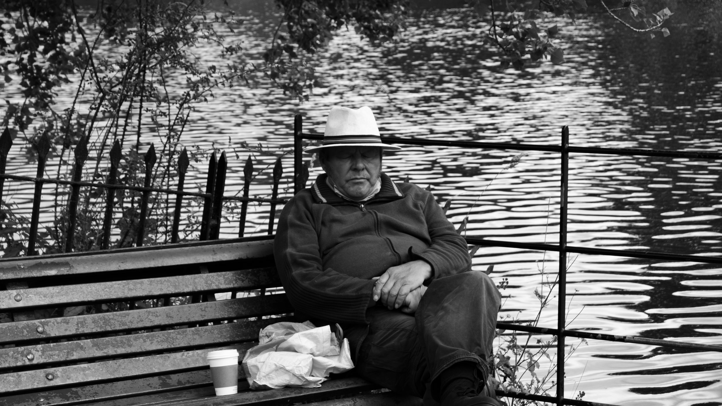 Hyde Park Sleeping Man - 05.07.22.jpg