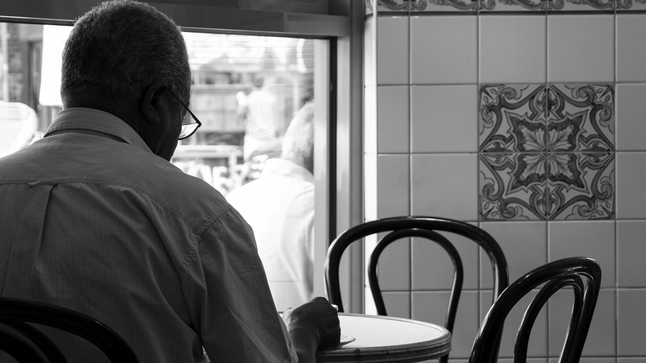 Portobello Road - Cafe Man Alone - 27.08.22.jpg