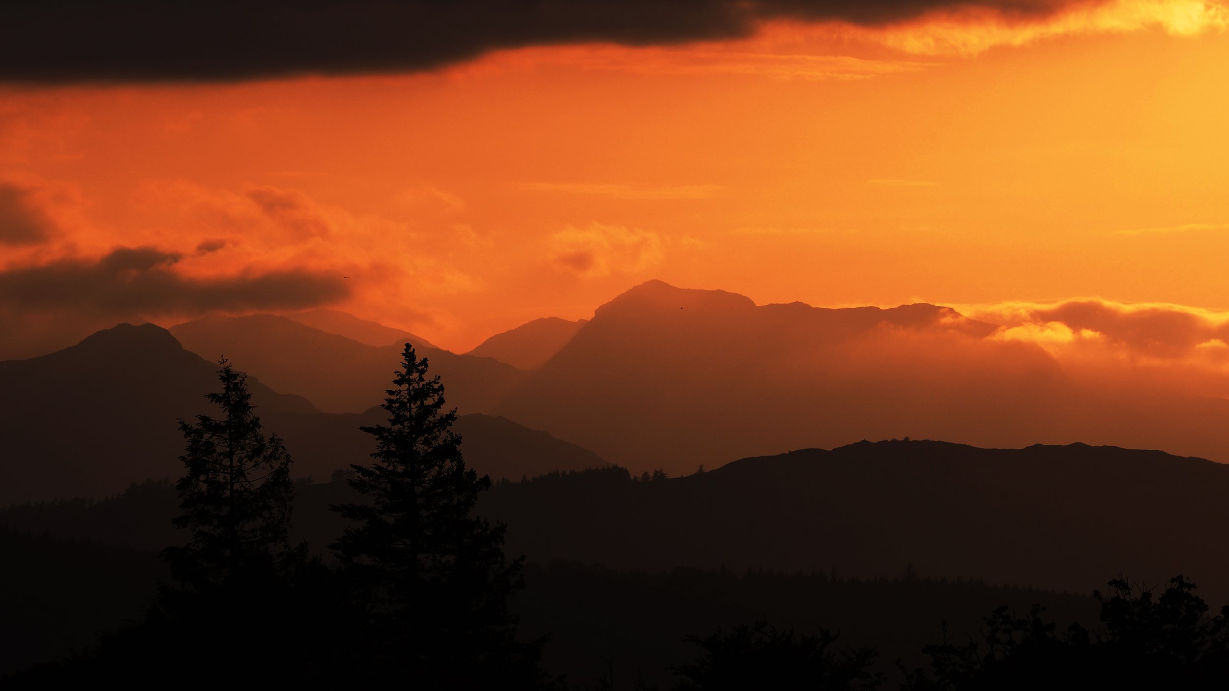 Lake District Hazy Mountains and Sunset 2 - 04.06.18.jpg