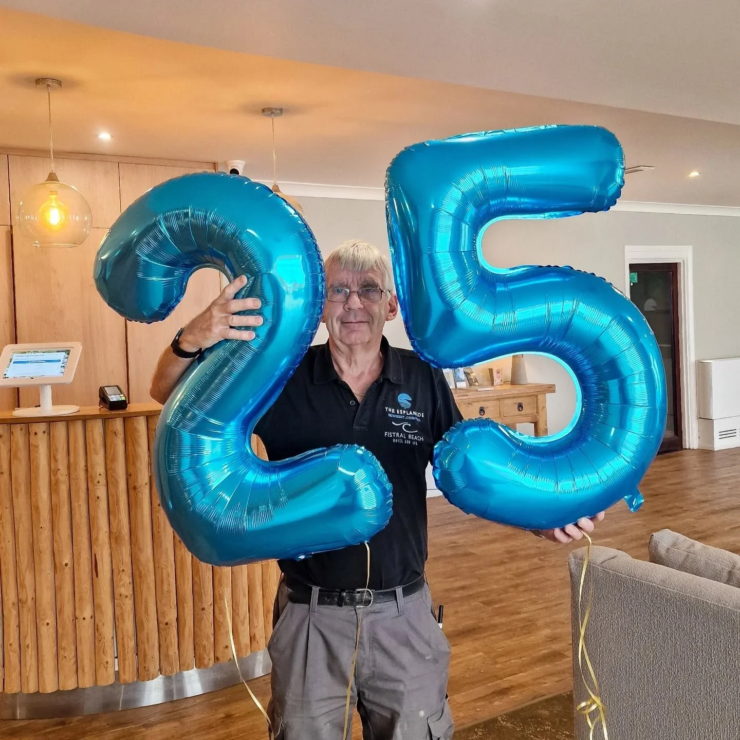 25 Years of Dedication 🥳

Today, we celebrate an incredible milestone, Steve from our Maintenance Team has been a part of the Esplanade Hotel team for 25 years. 

Thank you, Steve, for everything you do 👏🏼

#teamesplanade#lengthofservice#milestone