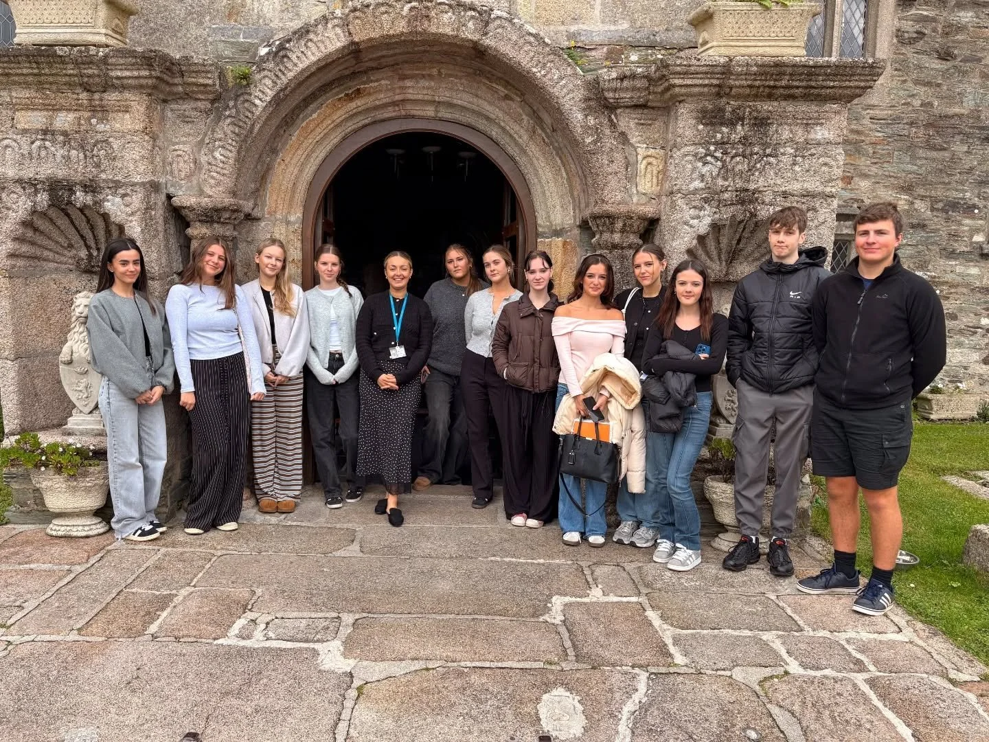 Last week, we had the pleasure of welcoming @cityplym students studying level 3 travel and tourism. 
We had the opportunity to discuss all things hospitality across the Philema group and show behind the scenes of Boringdon Hall.
#travelandtourism#h