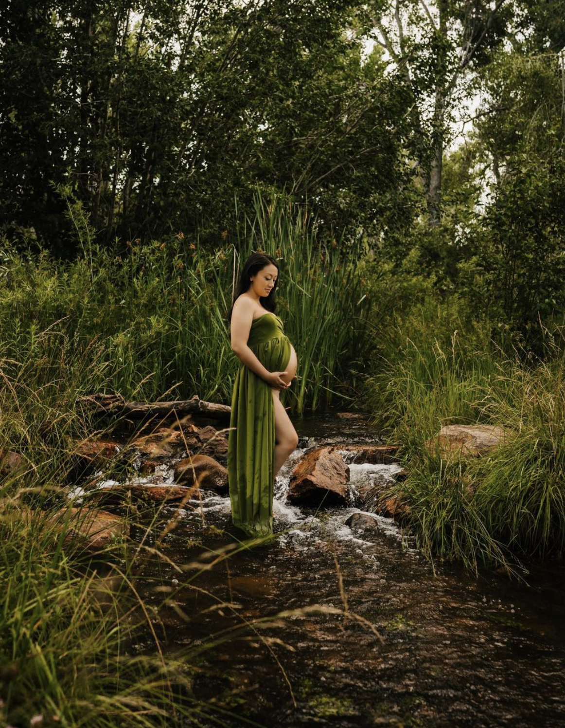 published Colorado Springs maternity photographer.png