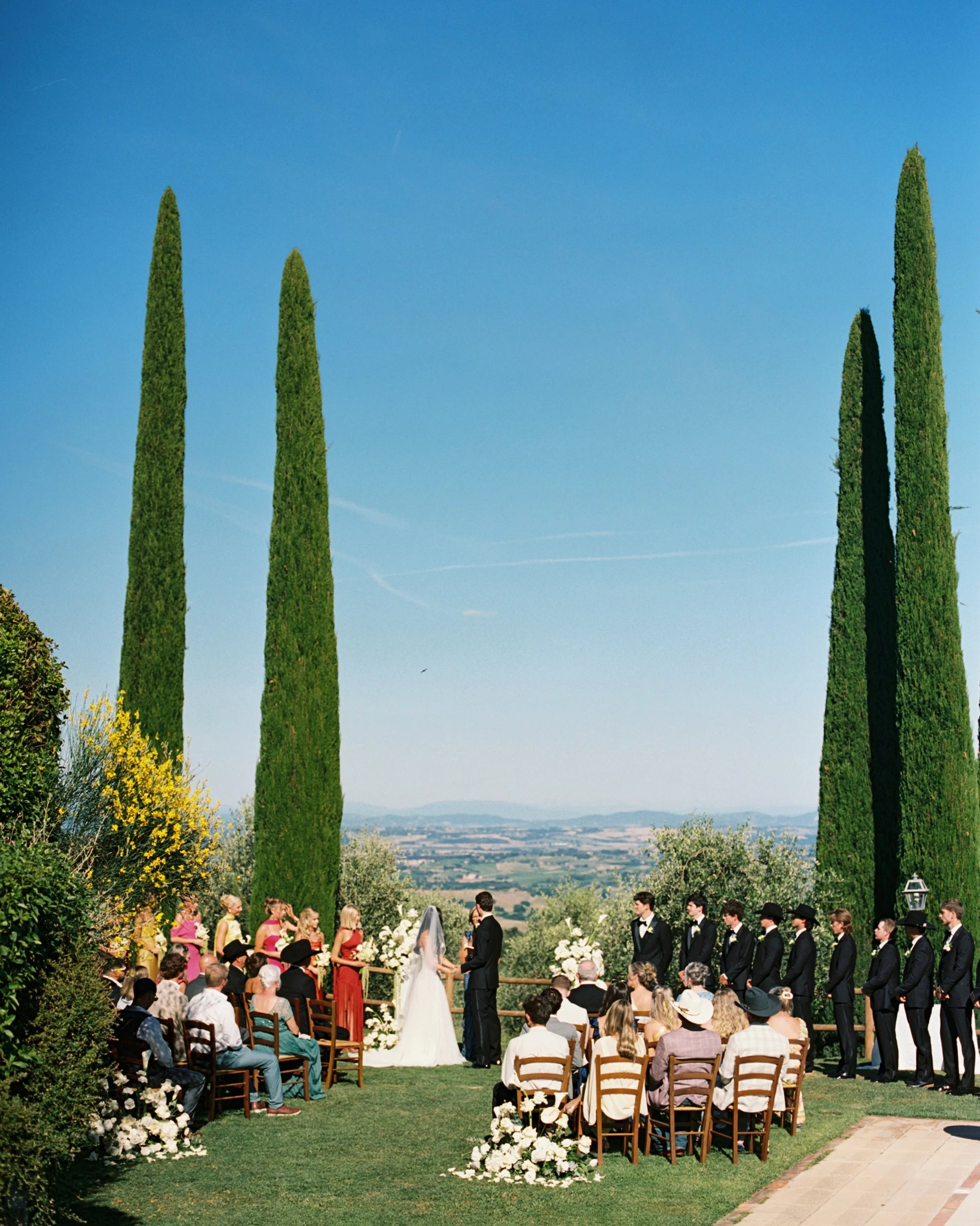 Ty &amp; Blaire married in Italy, that&rsquo;s amore 😘🇮🇹

@agriturismobelagaggio @italycontentcreator @maciegracemedia