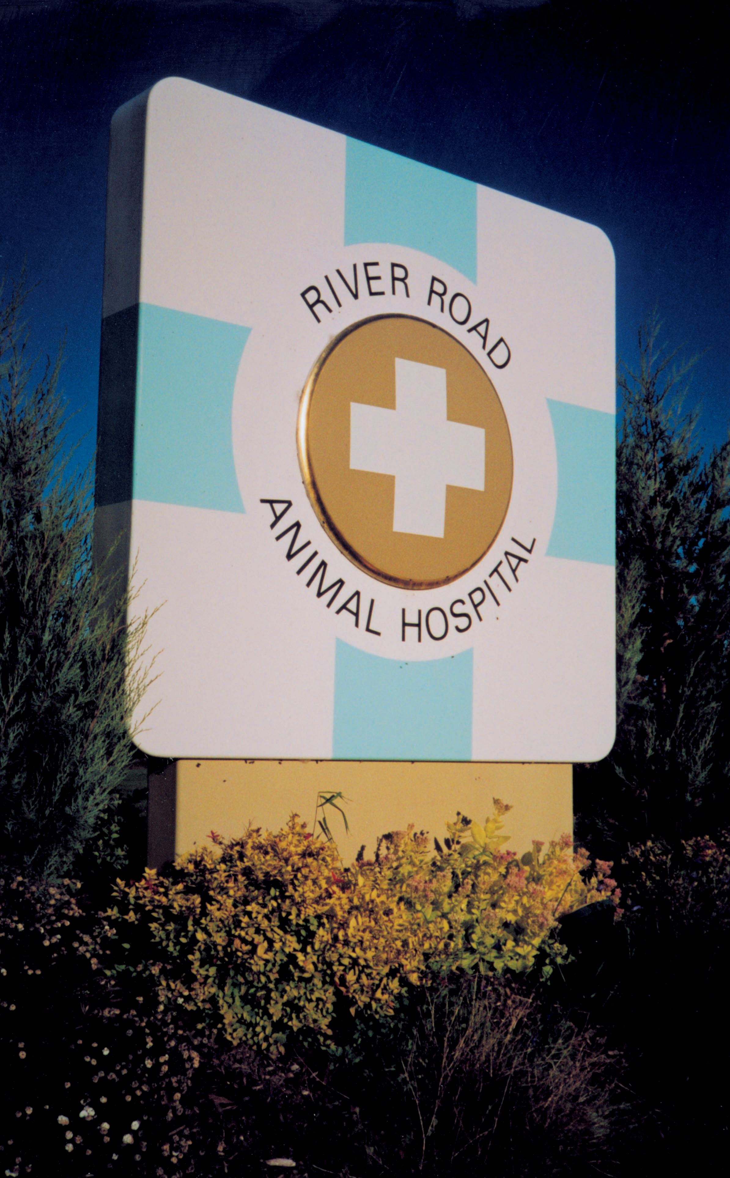 River_Rd_animal_hospital (1).png